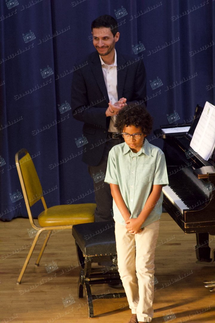 Student 01DE - 13.jpg