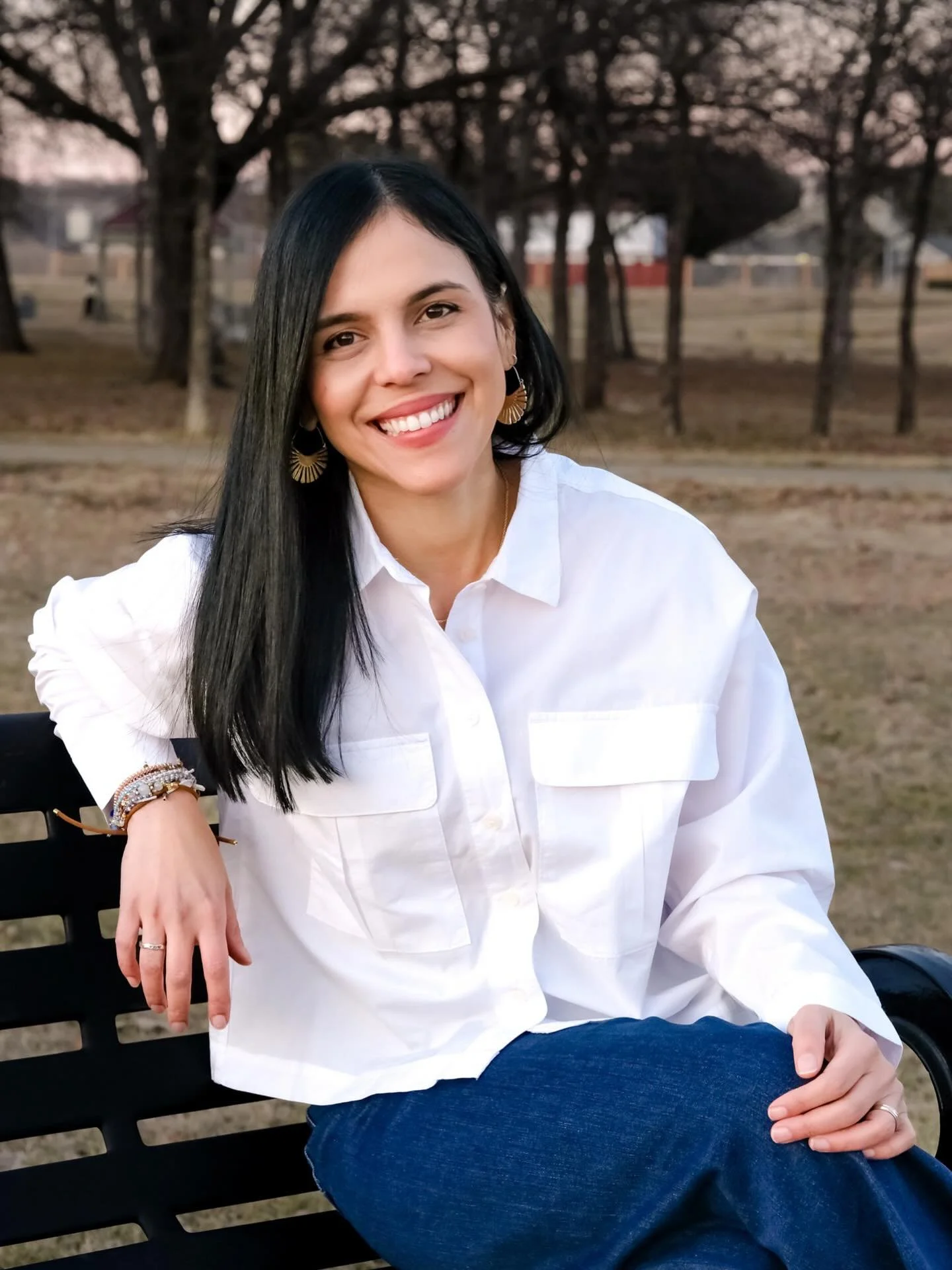 Sigo aprendiendo.

Sigo aprendiendo a amar a Dios sobre todas las cosas, 
y a amar a los dem&aacute;s con fidelidad, verdad y gracia&hellip; aunque cueste. 

Sigo aprendiendo a interpretar mi vida a la luz de las cosas de arriba,
y a caminar con los 