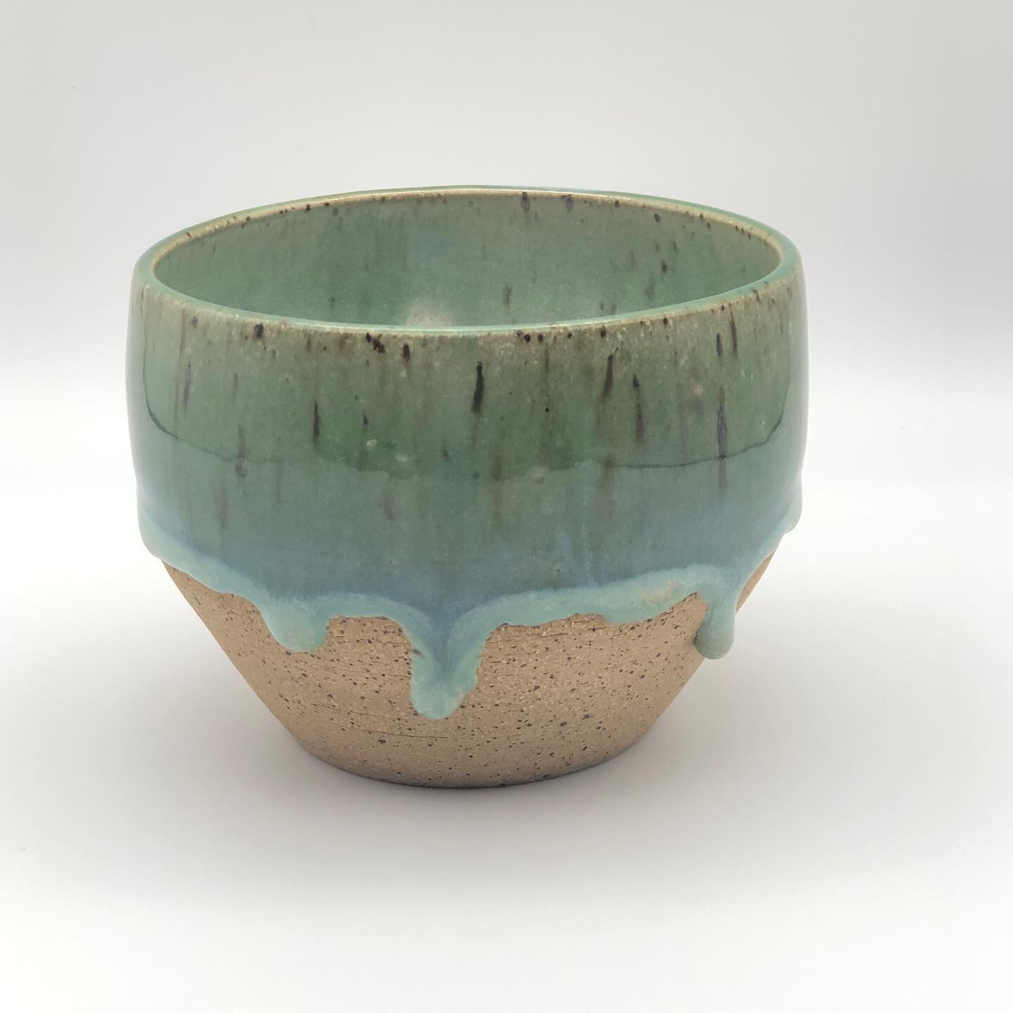 ✨MAKER FEATURE✨
@nafpottery 
.
Link to her website in our info!
. 
We have so many awesome makers at GnarWare, so we are featuring some of their amazing work! 
Nancy started at the studio a couple months into our opening. She had been throwing for ab