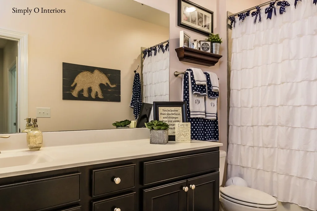 Girl Bathroom