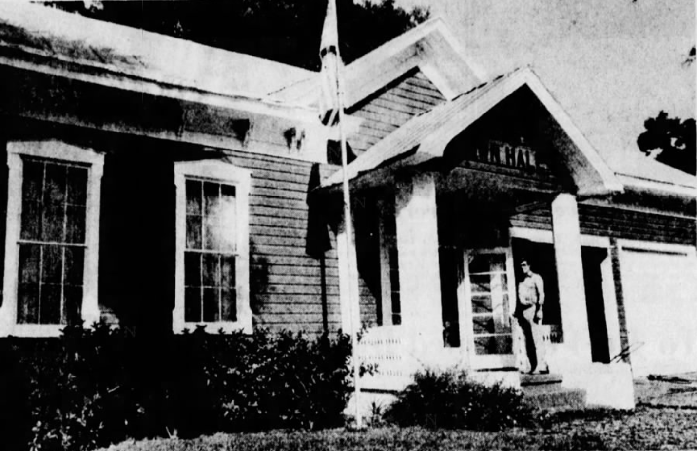 Seen here in 1976, the words "Old Town Hall" appear under the front eve