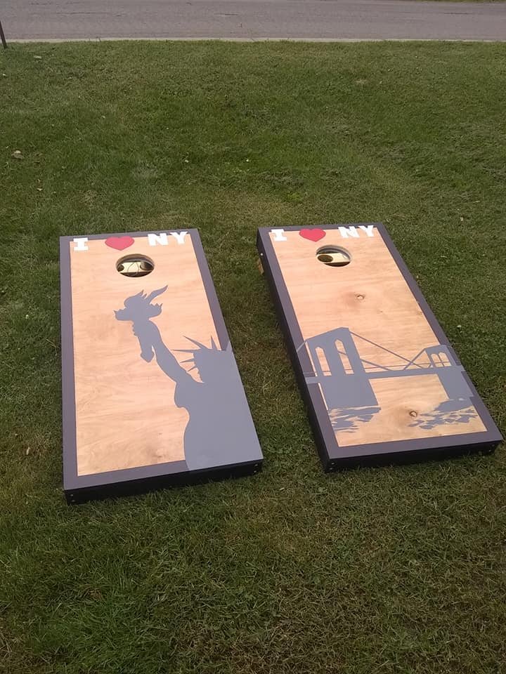 New York themed cornhole boards