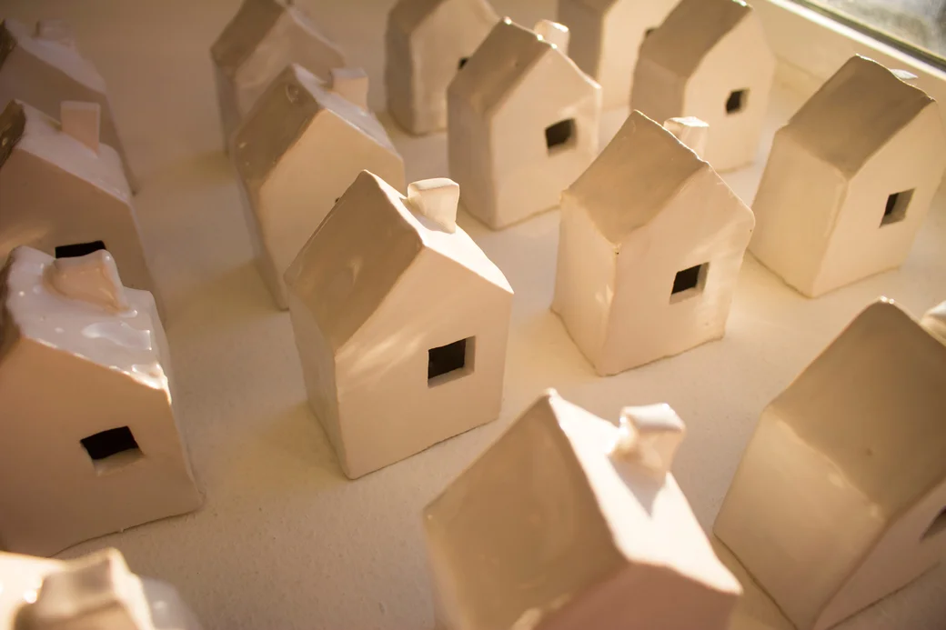house-and-home-ceramic-design-lit-grid.jpg