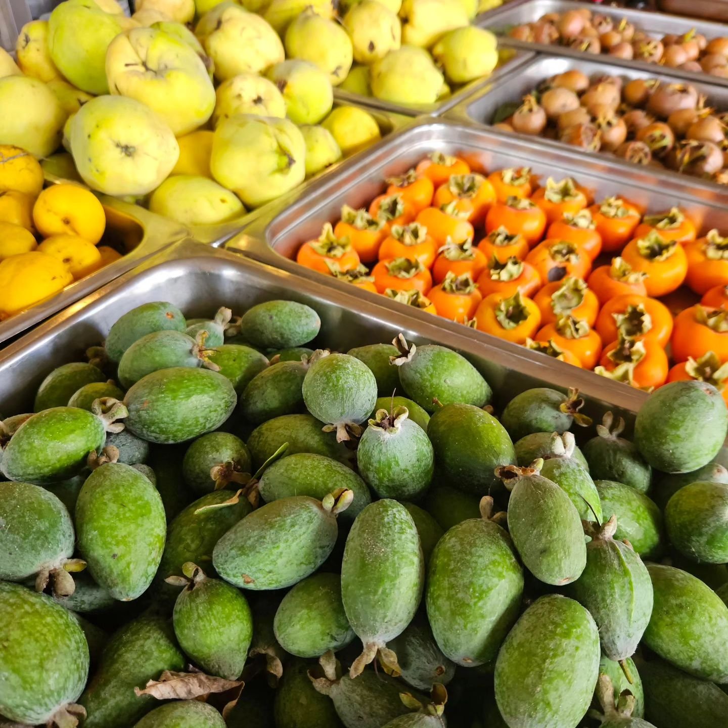 Autumn produce 🍂🌰 Feijoa, Persimmon, Medlar &amp; Quince - all from Our Farm or gifted by friends ❤️ 

The Quince especially smell incredible, front and center on our pass. All will be featured on our menus over the coming weeks. Autumn is such an 