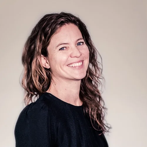 Anne Thybring. Konsulent og frontløber inden for af-hierarkisering. Agora Social Production