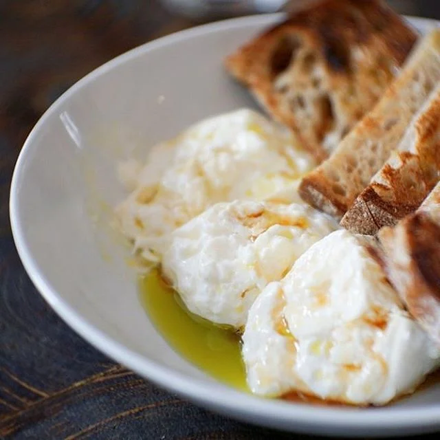 Read this NOW if you have serious foodie #fomo! We review @bistronovember which will be gone end Nov (that's just 14 days to go!) With an ever changing menu that's dependant on the produce of the day, get excited for something fresh everyday. Our liv