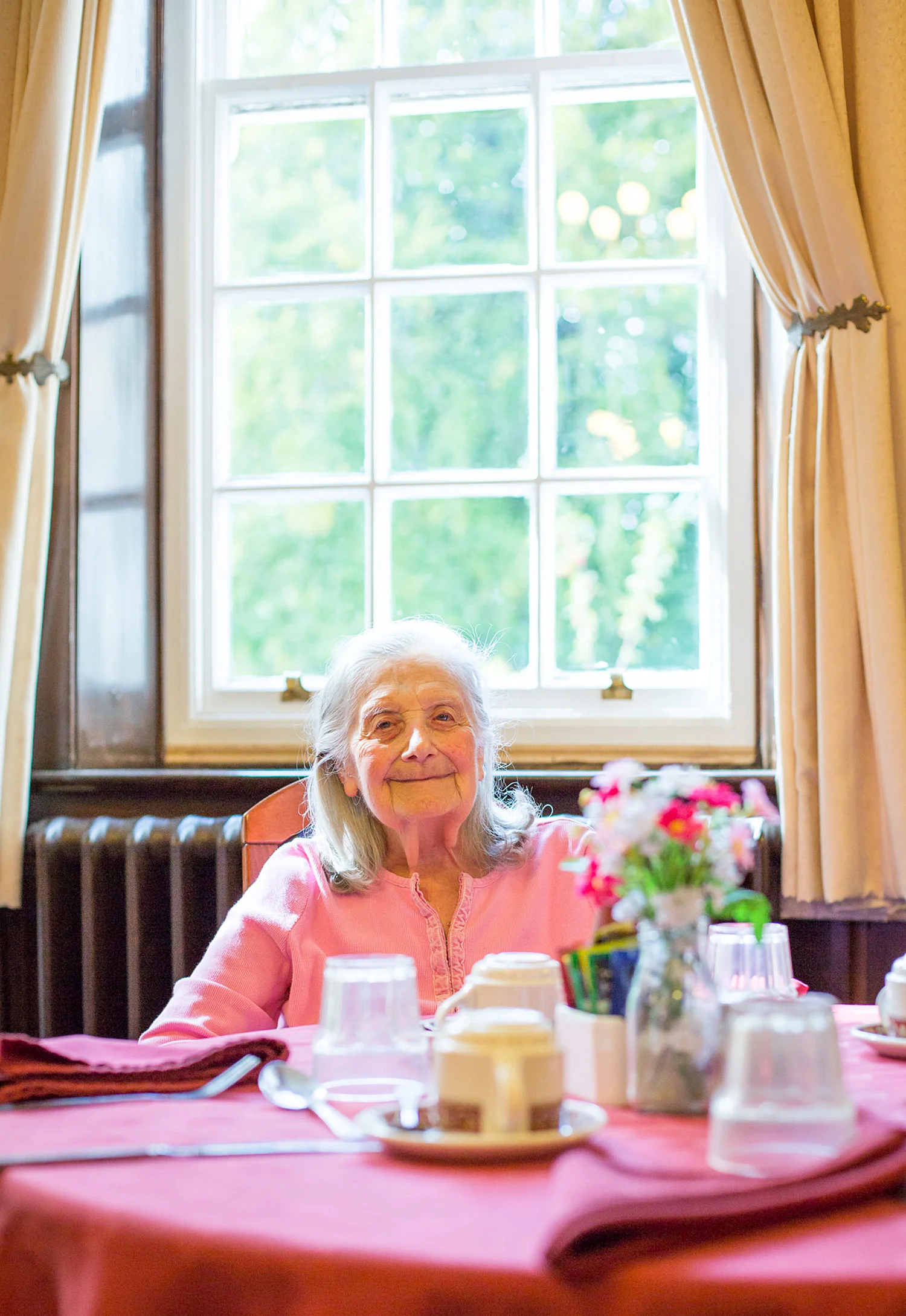 Holywell_Park_Nursing_Home_Sevenoaks_People_006_0460.jpg