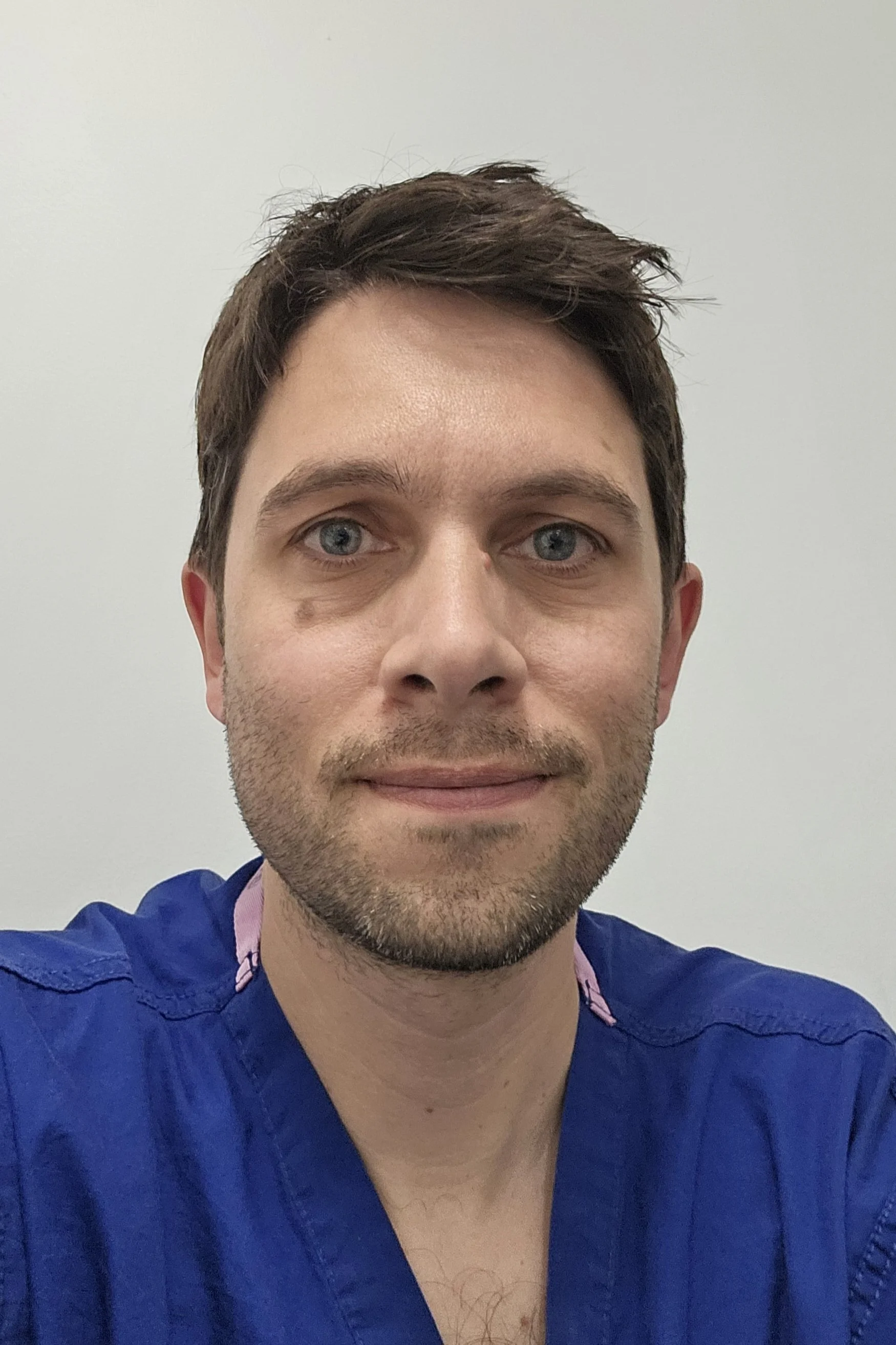 Dr Justin Hews MBBS, BSc, FRCA