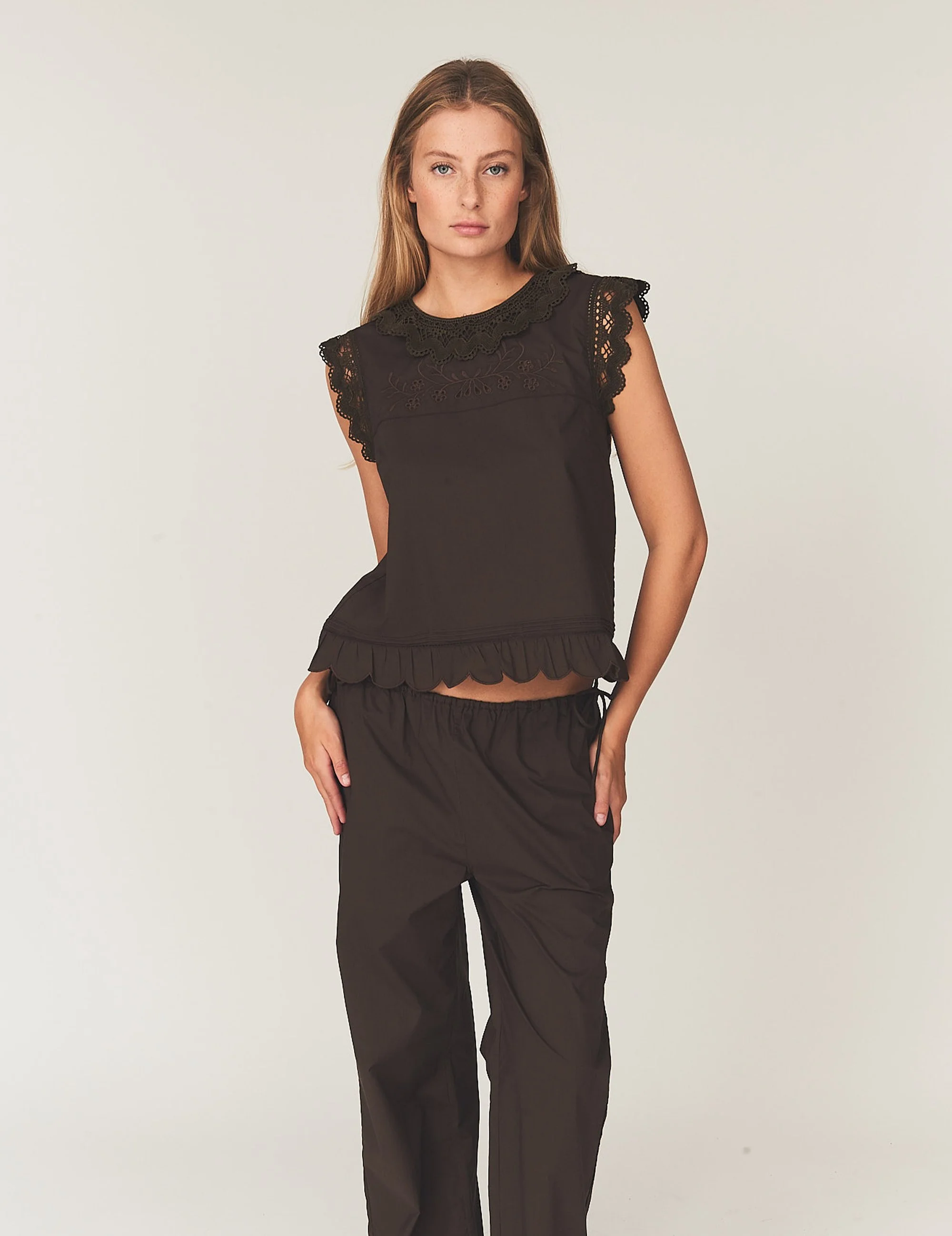 The Garment 22236 kirsten Cloth Top 512 Chocolate_10.jpg