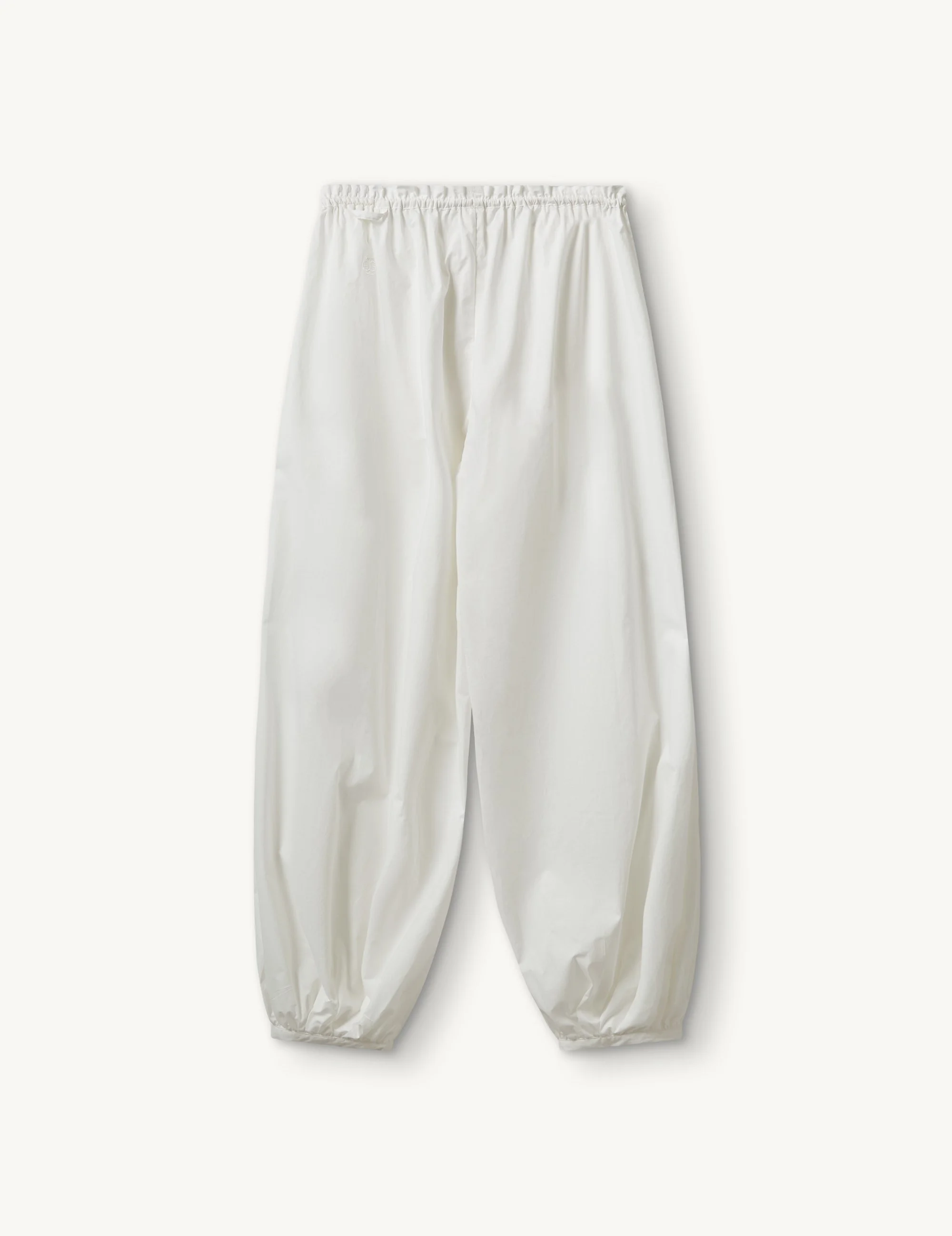 the garment  22434 Bazaar Pants white 000_2.jpg