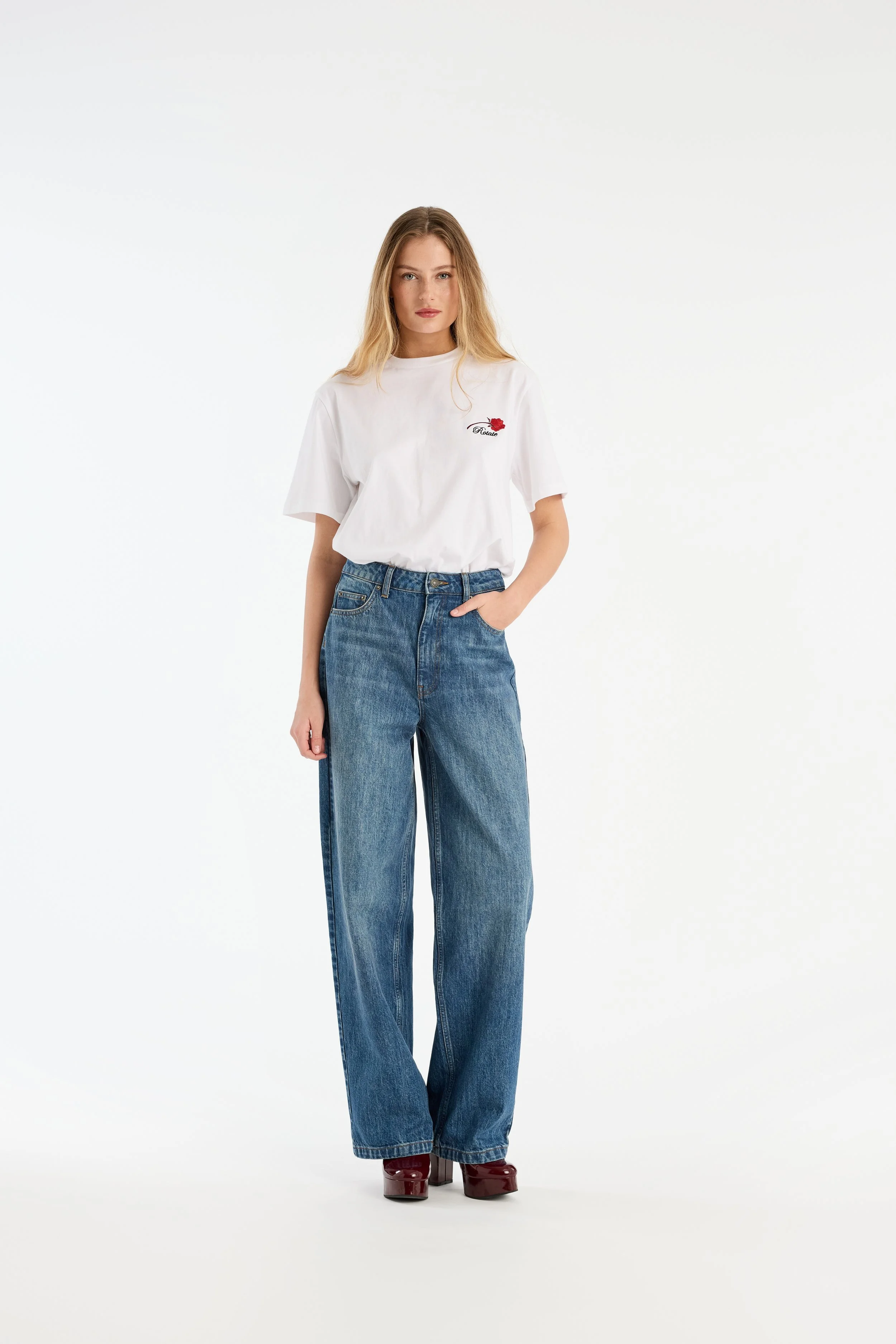 050225_ROTATE_ECOM_ROTATE_114722400_Bright White_Oversized T-shirt_Model_0034.jpg