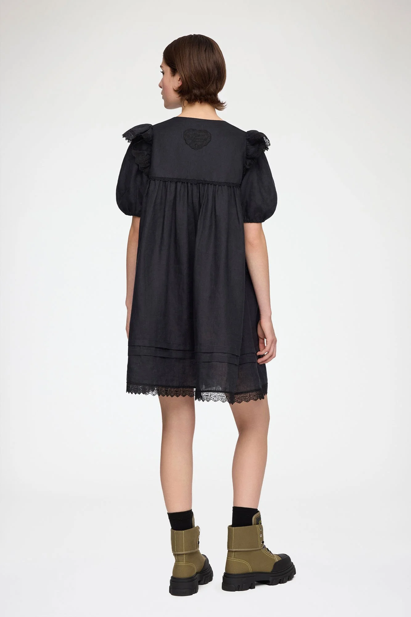 GANNI Light Linen Angel Mini Dress_A1030577_099_3.jpeg
