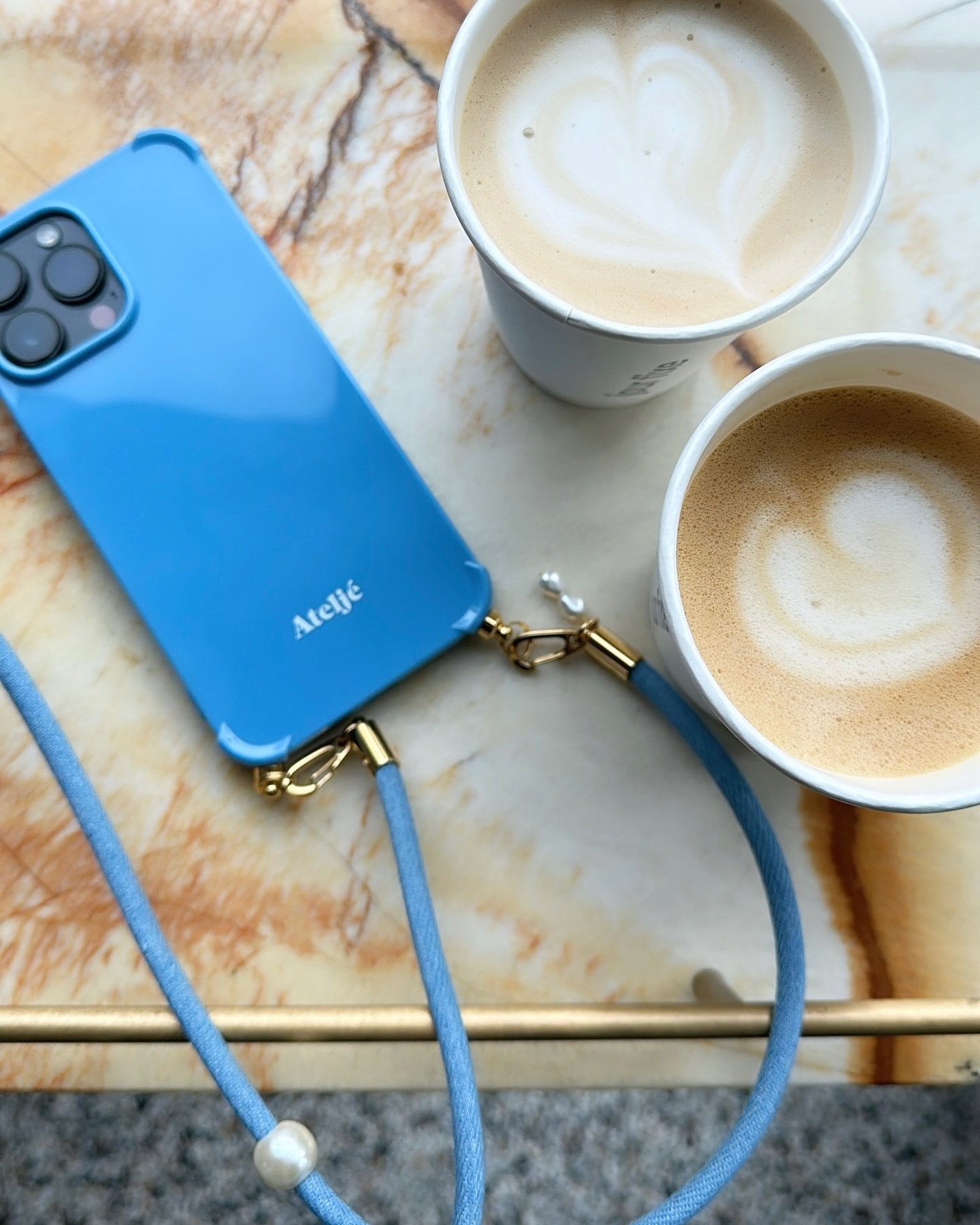 Beste Kombi: unsere neuen Handy Accessoires &amp; Kaffee! #newin