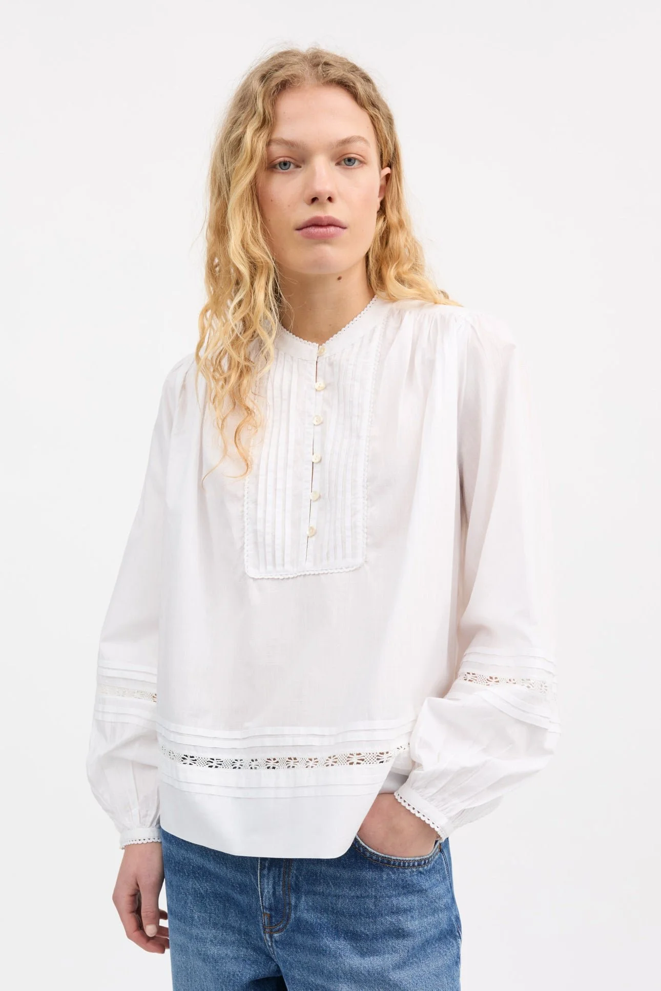 Leaf_shirt-Shirt-10207-25238_GOTS-Optic_white-1.jpeg