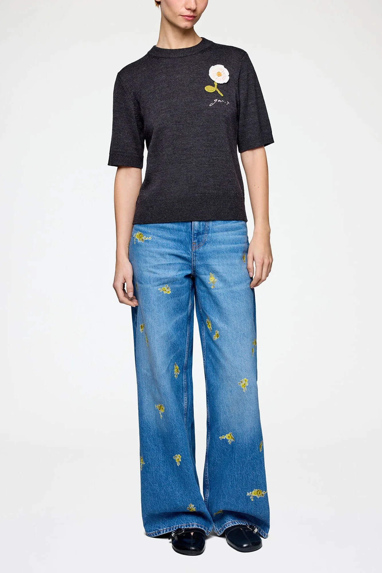GANNI Crochet Applique Merino Tee_A1070268_252_4.jpeg