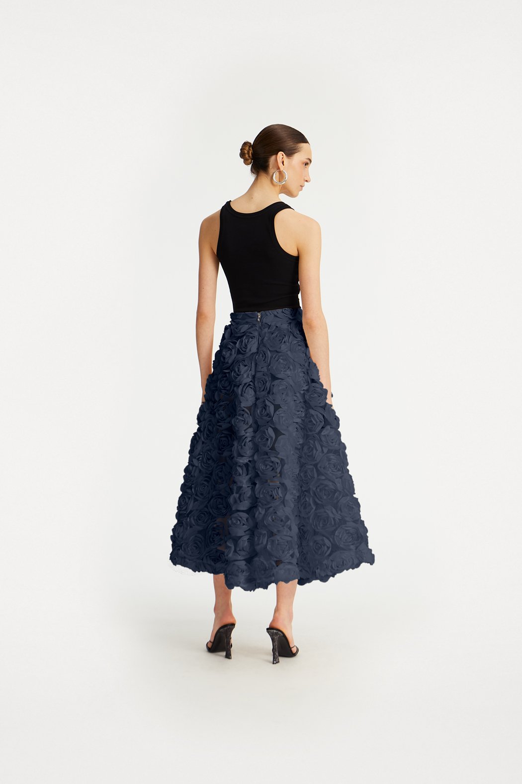ROTATE_PF25_111124_114753100_Black_Basic Tank Top_Model_ 1_1150251657 _Misty Lilac_MAXI SUN SKIRT_Model_ 1_1905_Navy_lr.jpg