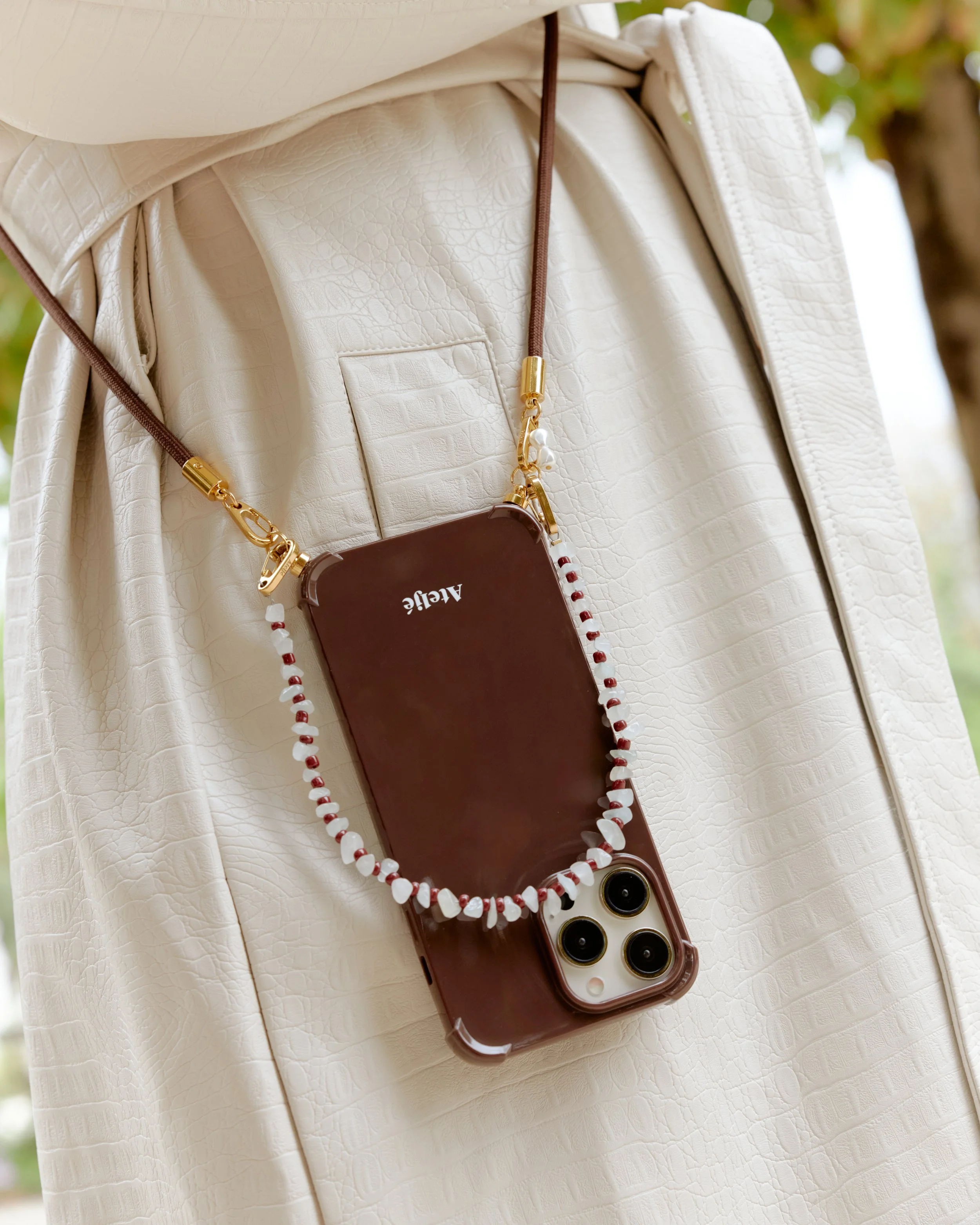 dark brown case with infinite shord & terra long cord.jpg