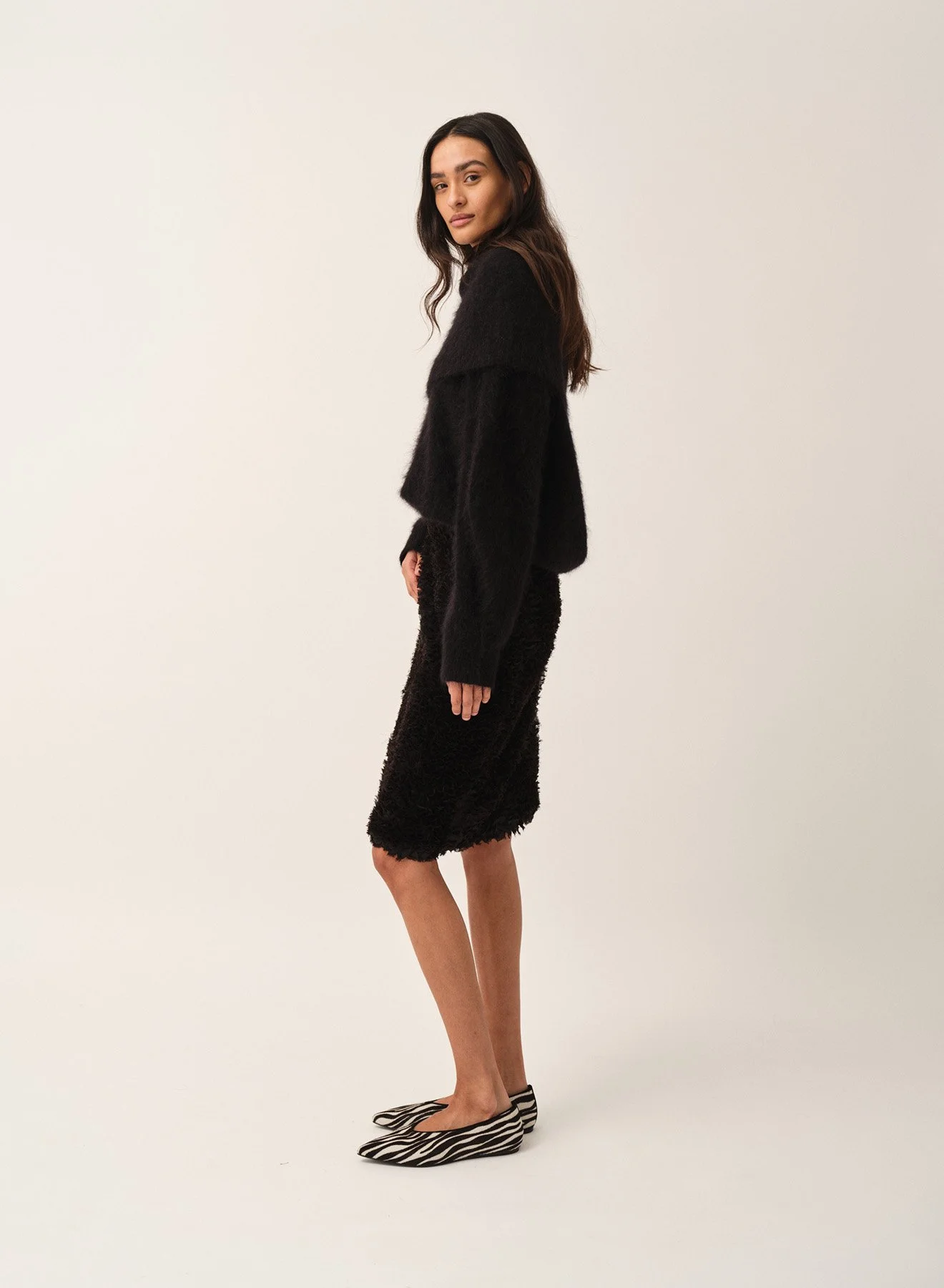 THE GARMENT Roma Neck Sweater_2.JPG