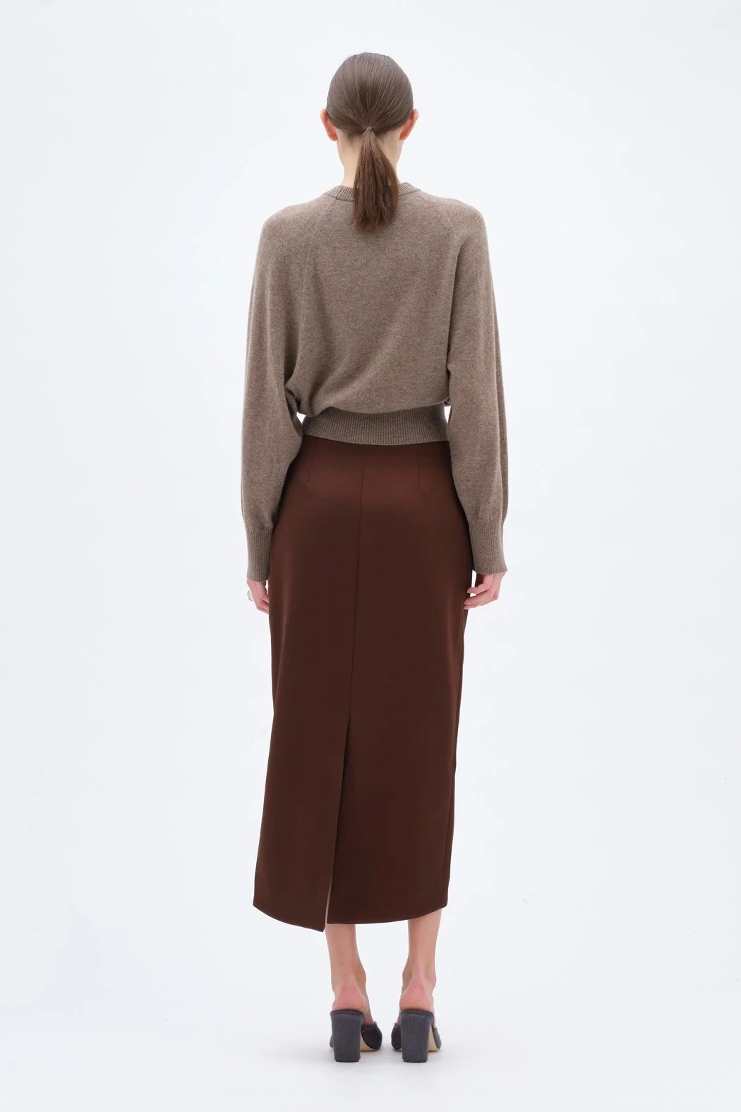5028422638_Walnut_Bat Sleeve Crewneck_Model_2_V_005_lr.jpg