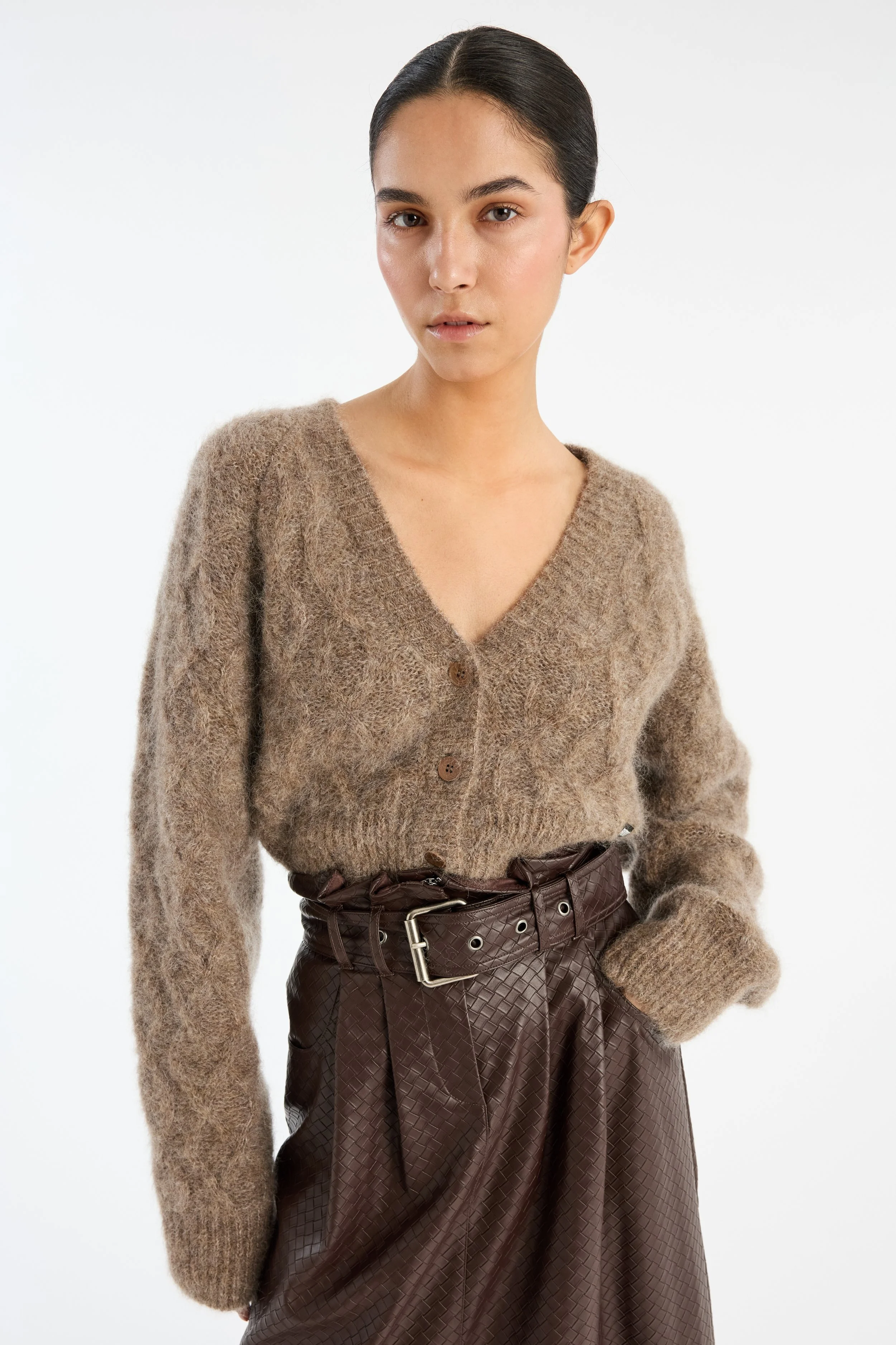 050225_ROTATE_ECOM_ROTATE_1147301968_Pine Bark_Fluffy Knit Cardigan_Model_7404.jpg