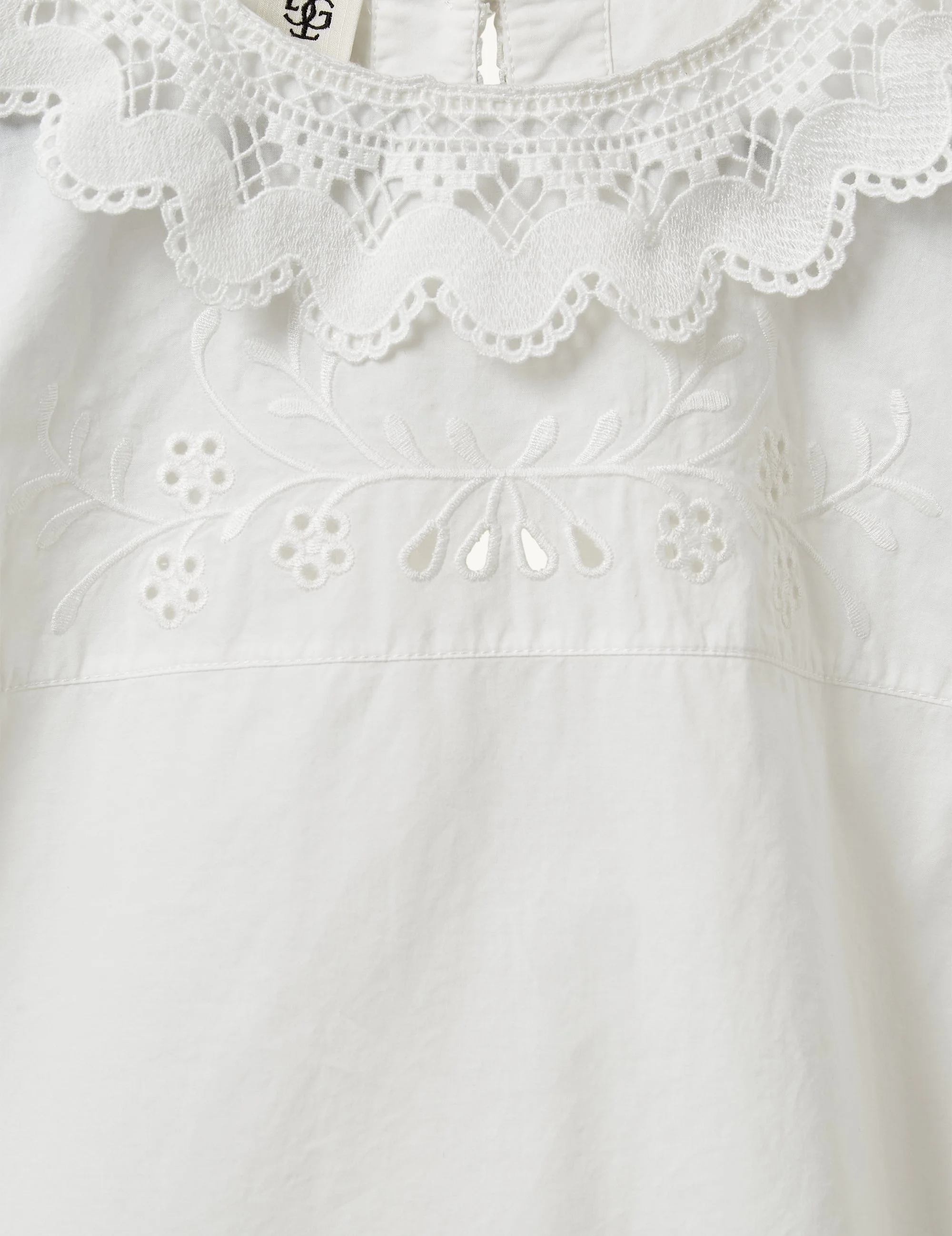 the garment 22236 Kirsten Cloth Top White 000_3.jpg