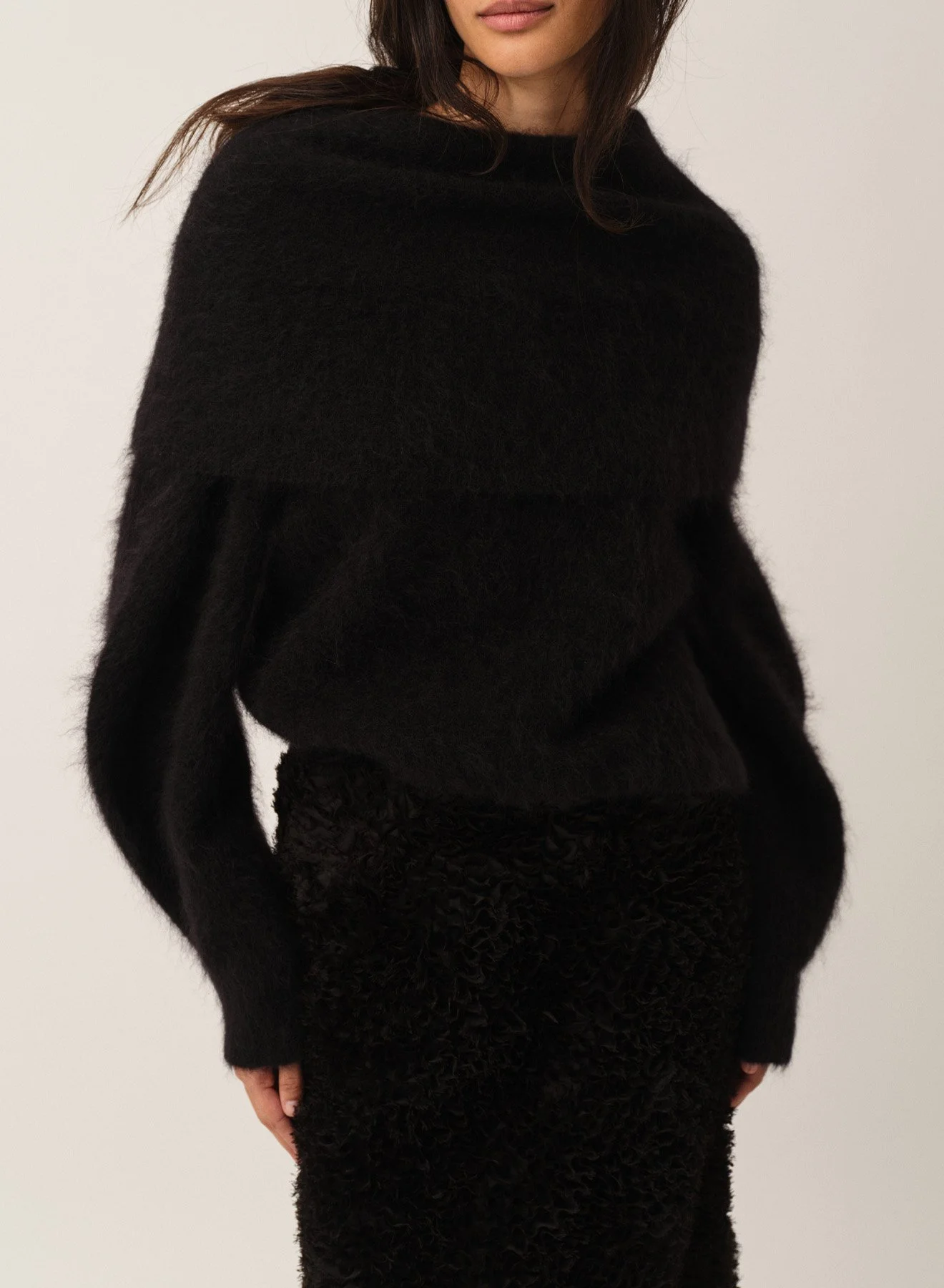 THE GARMENT Roma Neck Sweater