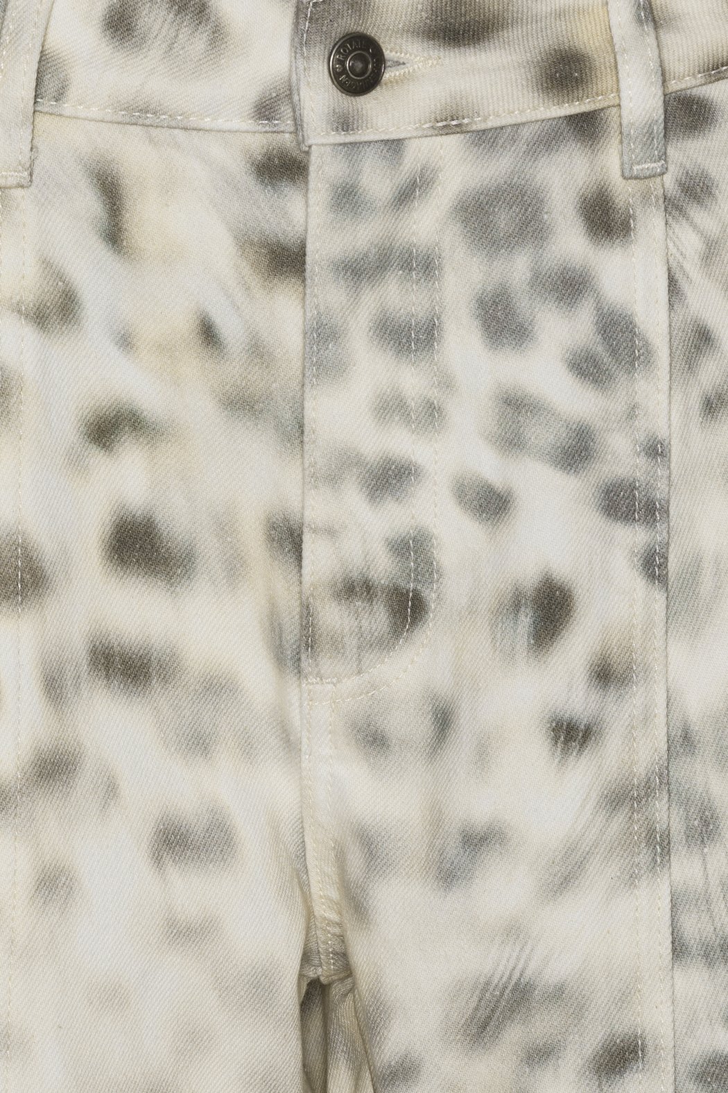 114502_BlurrySnowLeopardTarmacComb_3_CassandriaPants.jpg