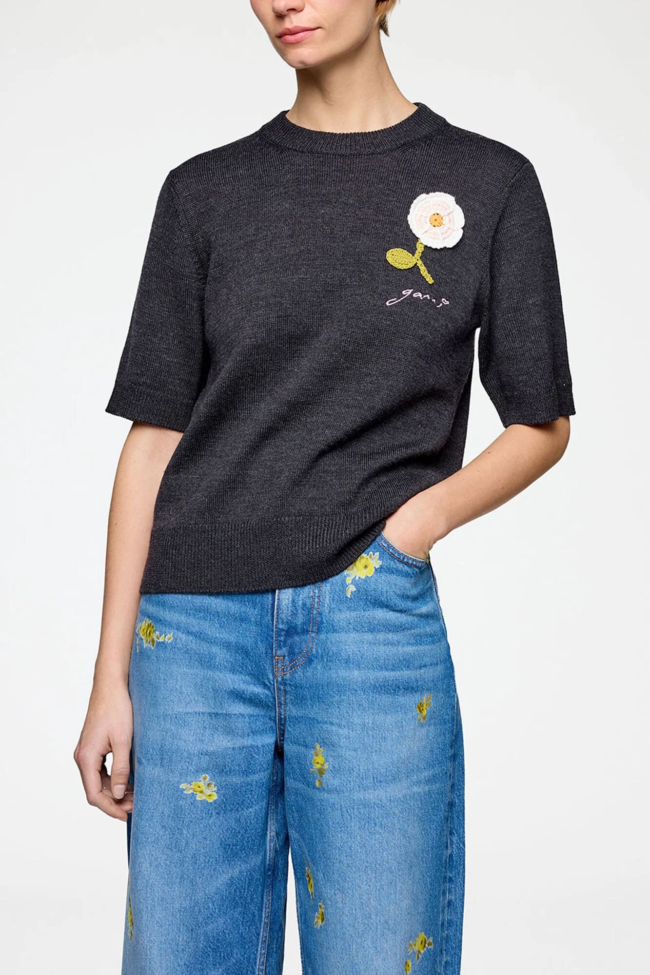 GANNI Crochet Applique Merino Tee_A1070268_252_2.jpeg