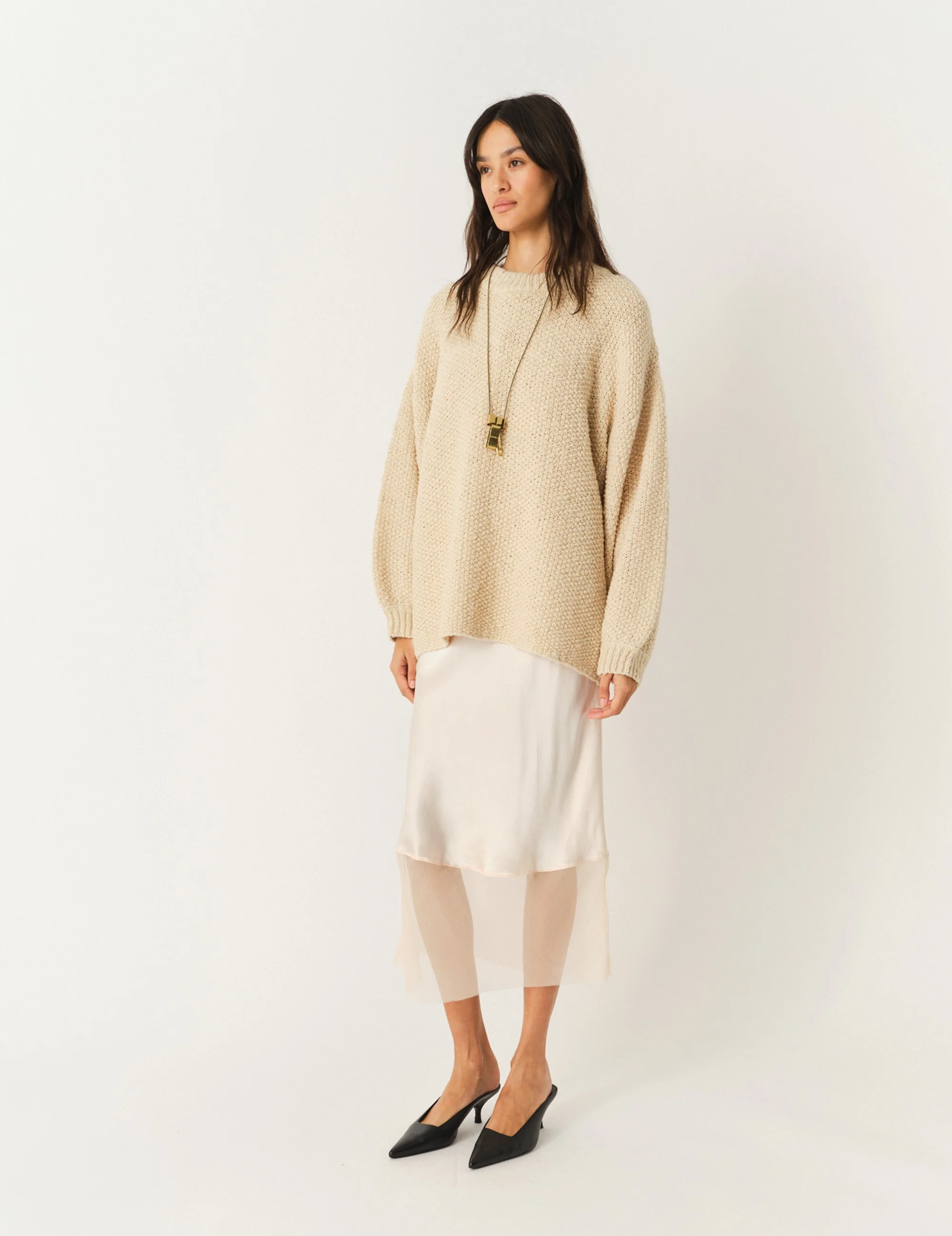 The Garment 21030 Lennox Sweater Raw 004_20.jpg