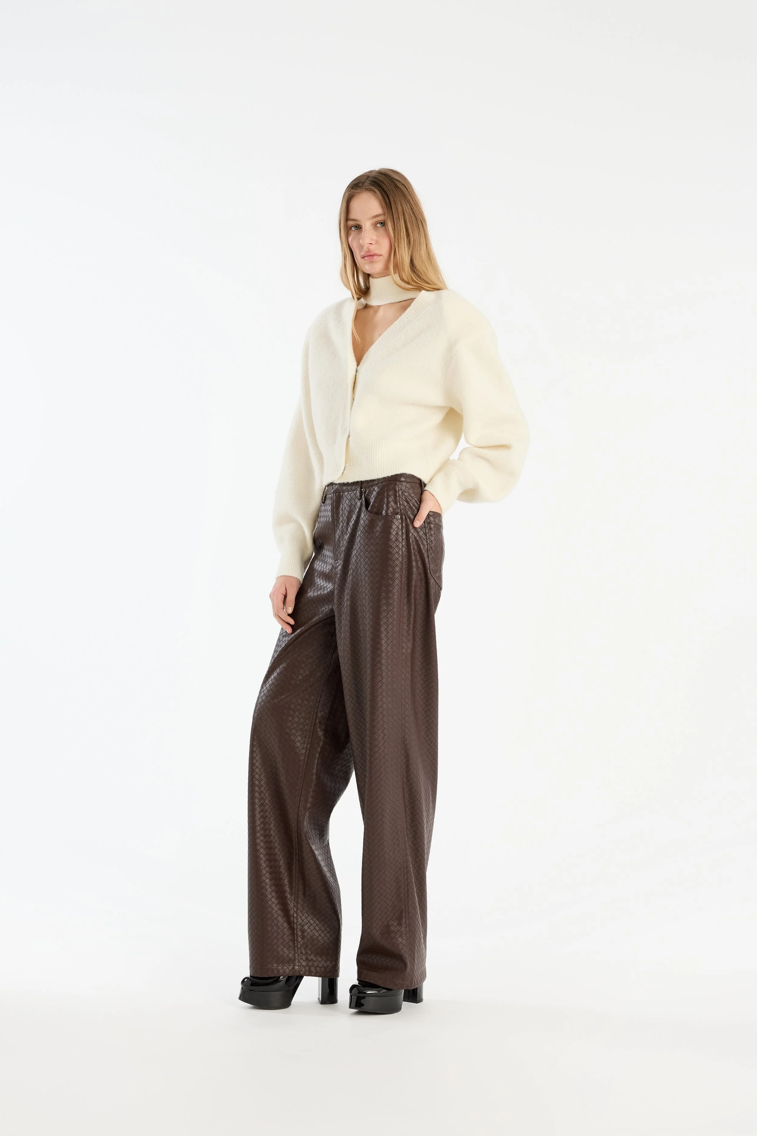 050225_ROTATE_ECOM_ROTATE_114736857_Egret_Knit Scarf Cardigan_Model_7031.jpg