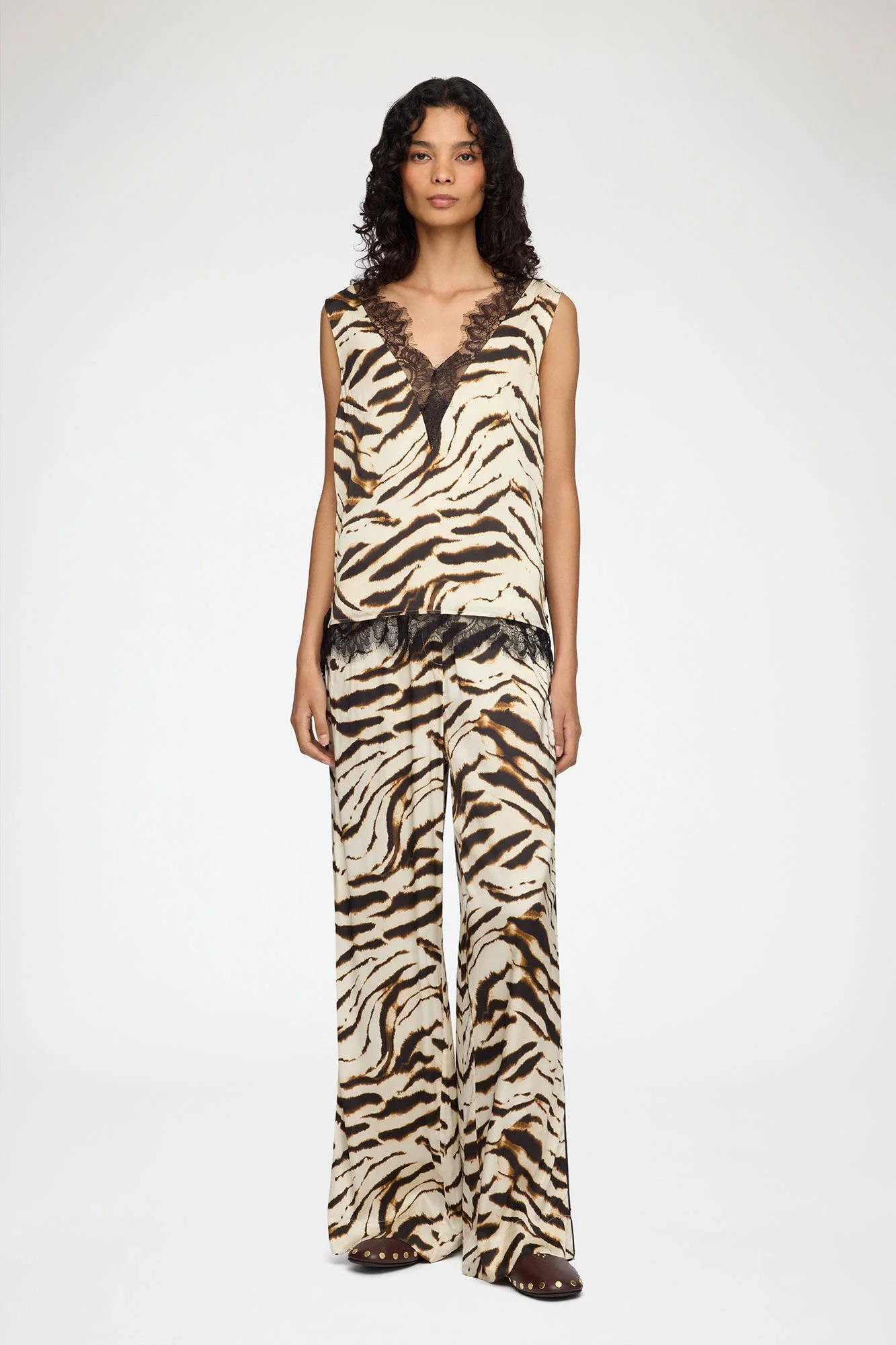 GANNI Printed Stretch Satin Elasticated Pants_A1080170_135_2.jpeg