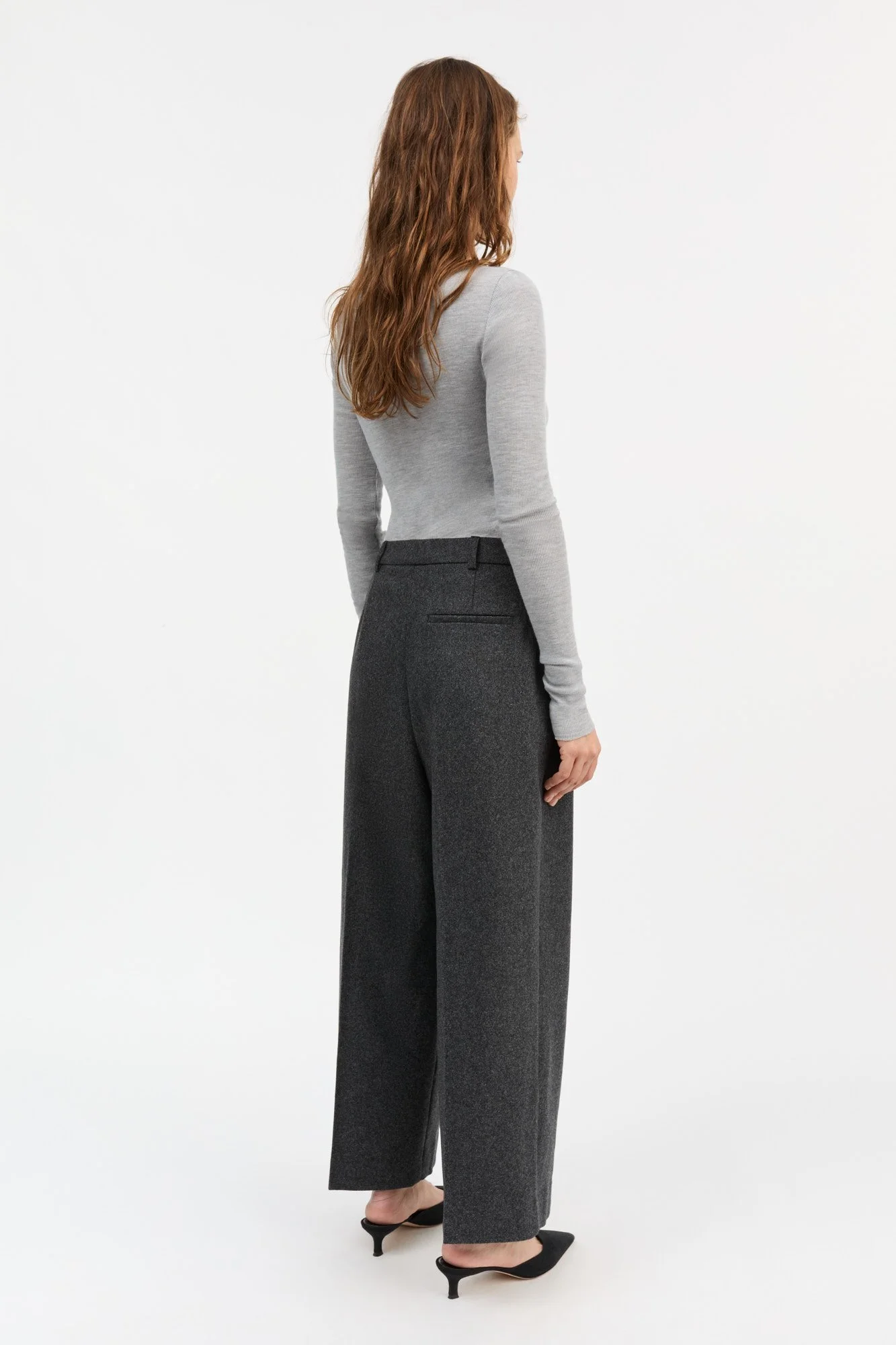 70_BobTrousers_DarkGrey_3818.jpg