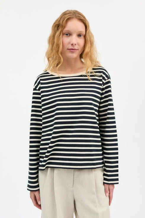 Marron_oversized_blouse-Blouse-10238-26404_GOTS-Navy_Off_white_stripe-1.jpeg
