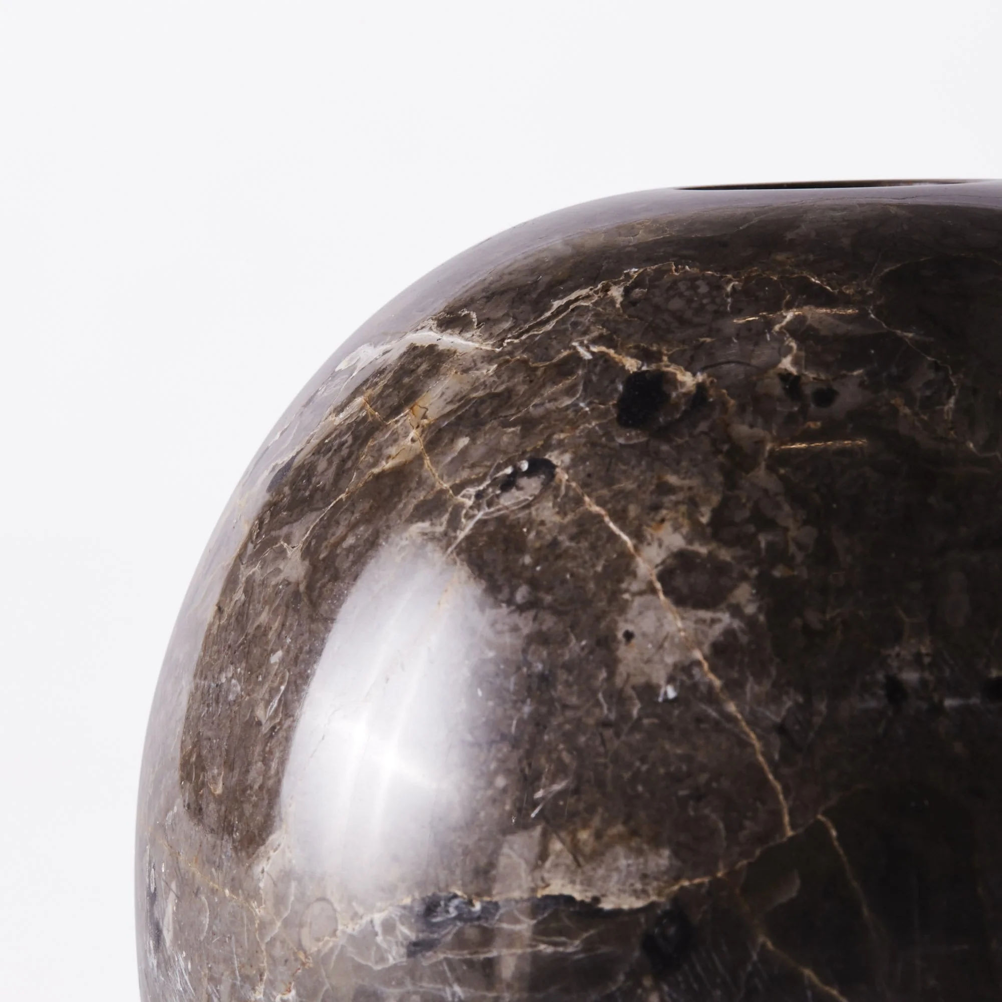 DD_2303_PRODUCT_CANDLE_HOLDER_SPHERE_10_GREY_1181.jpg