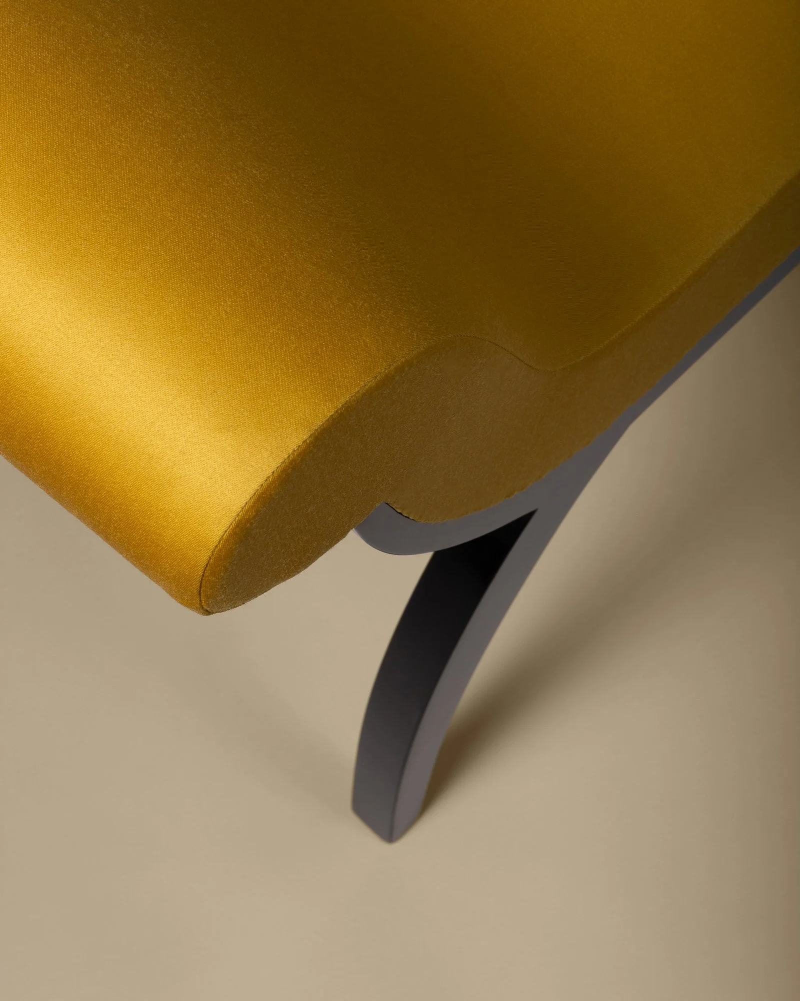 Porteneuve Stool_4.jpg
