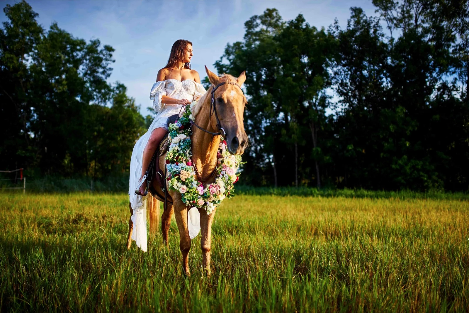 Copy of palomino pony with bride and flowers in Darwin, NT