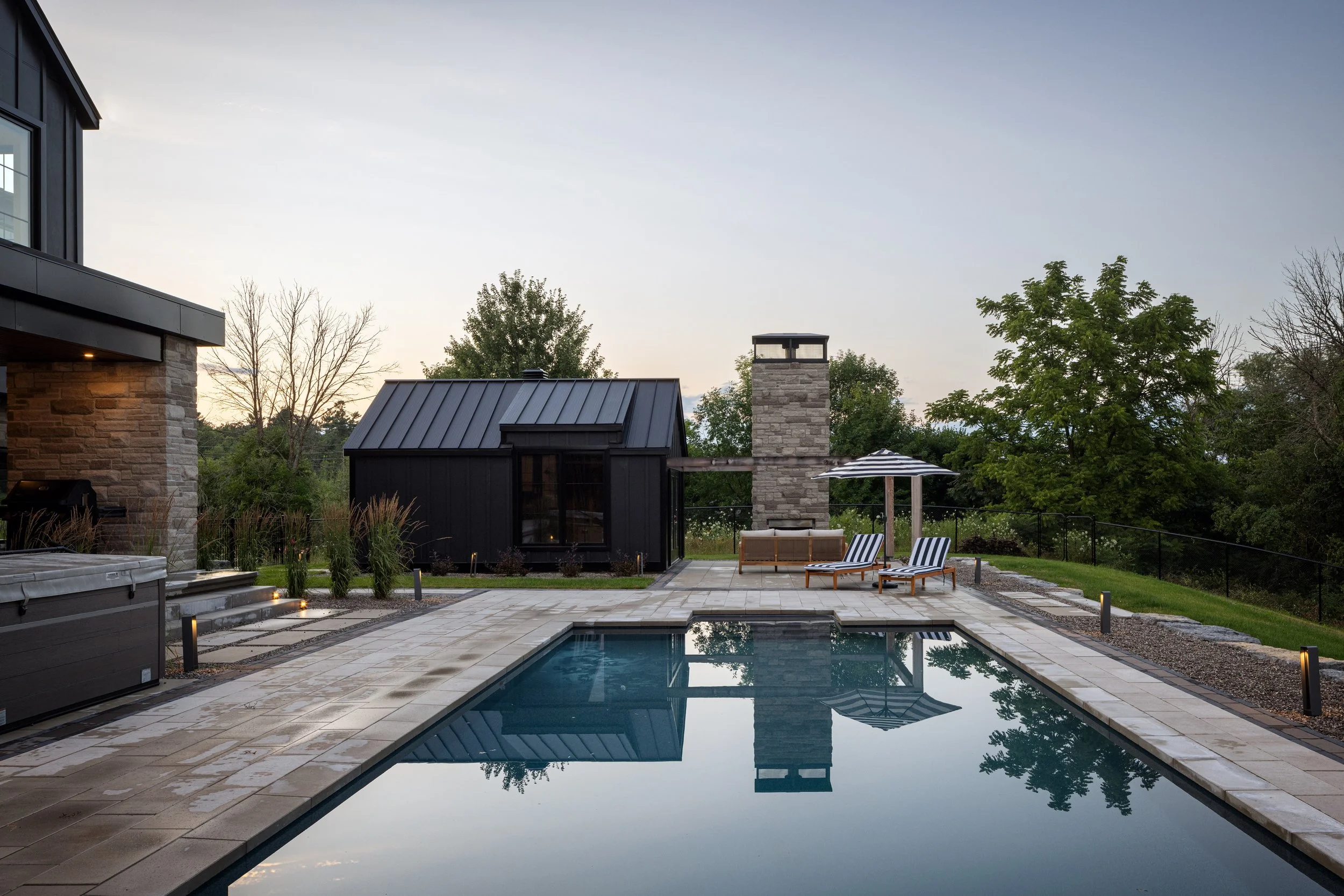 Ardington_Mapleleaf_Windingway-5 reduced.jpg