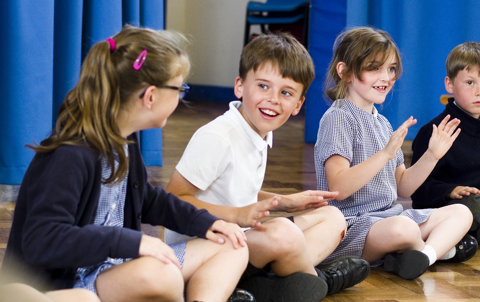 Primary-school-clapping.jpg