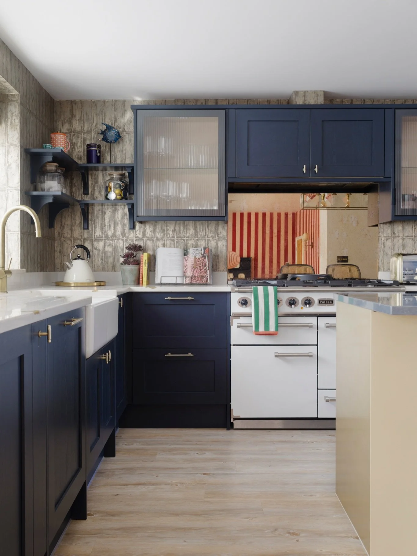 The kitchen is often called the heart of the home - and that&rsquo;s exactly the feeling we set out to create here. A space that&rsquo;s social yet practical, perfect for hosting and entertaining, but cosy enough to actually live in ✨

We started wit