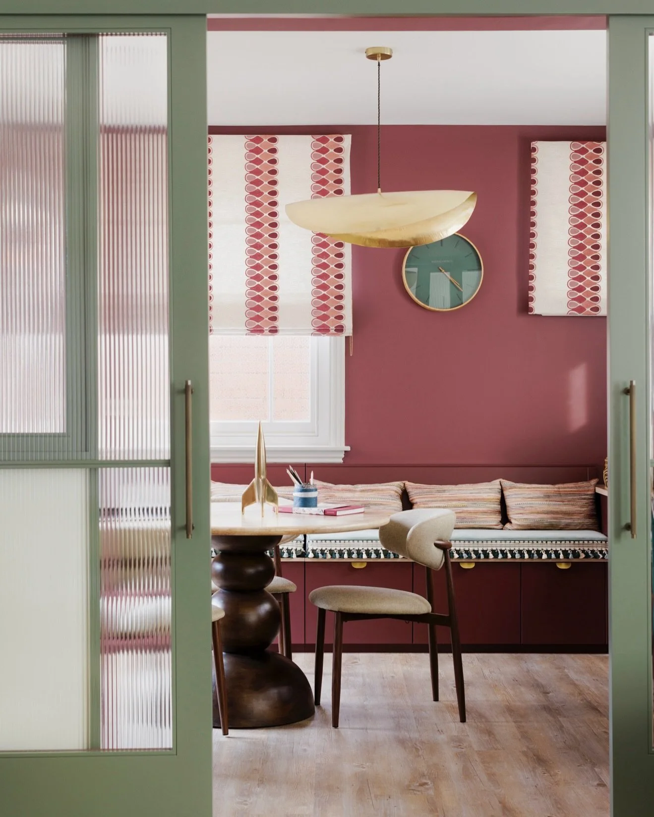 THE OFFICE ✨One of our favourite spaces to design, as it was so much more than just a room to work in. 

We added built-in cabinetry along the right-hand side, housing a desk alongside a standing electric desk to give the client flexibility in how th
