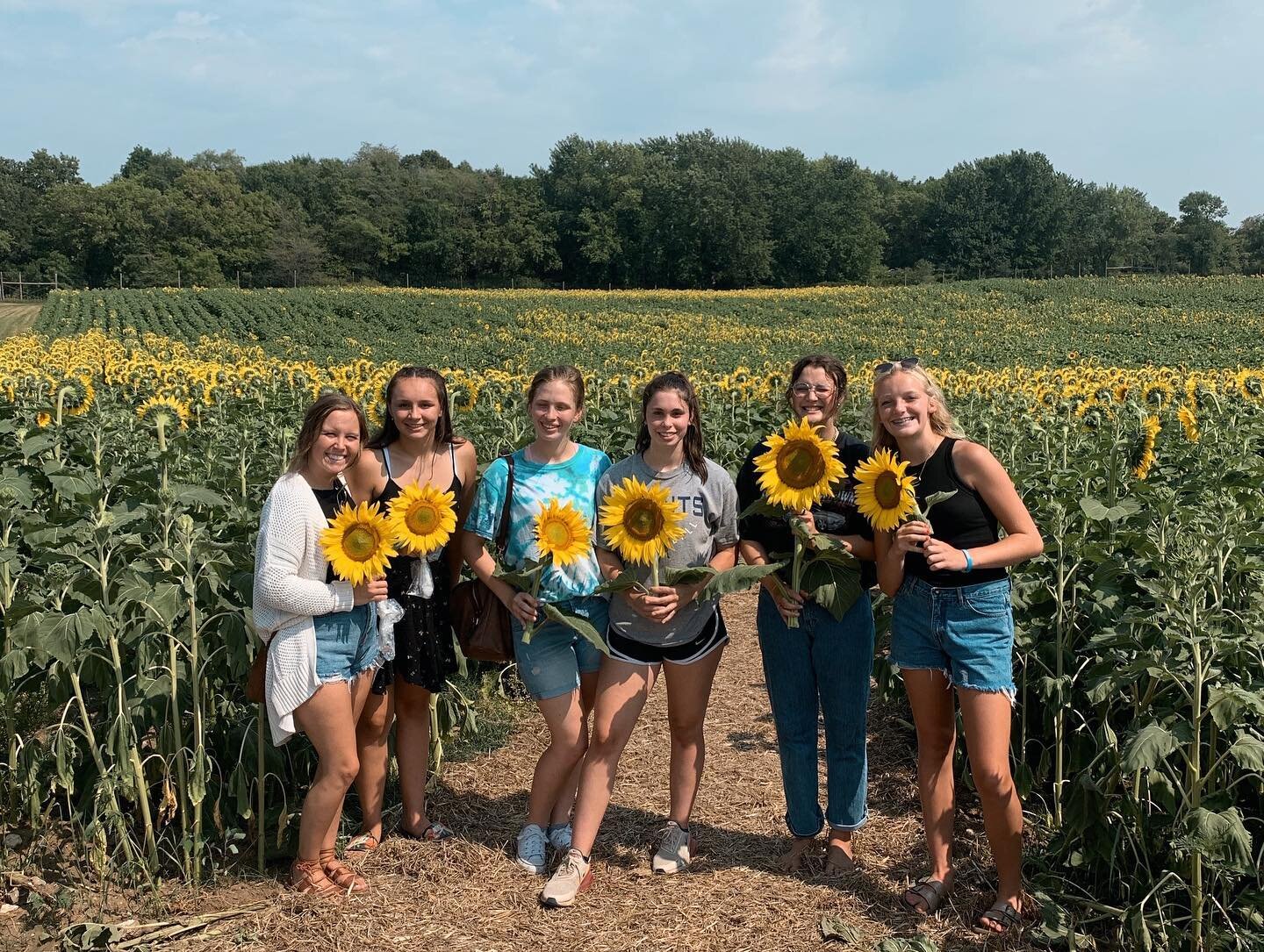 &ldquo;Faith, Flowers, + Friendship&rdquo; - @jokietz