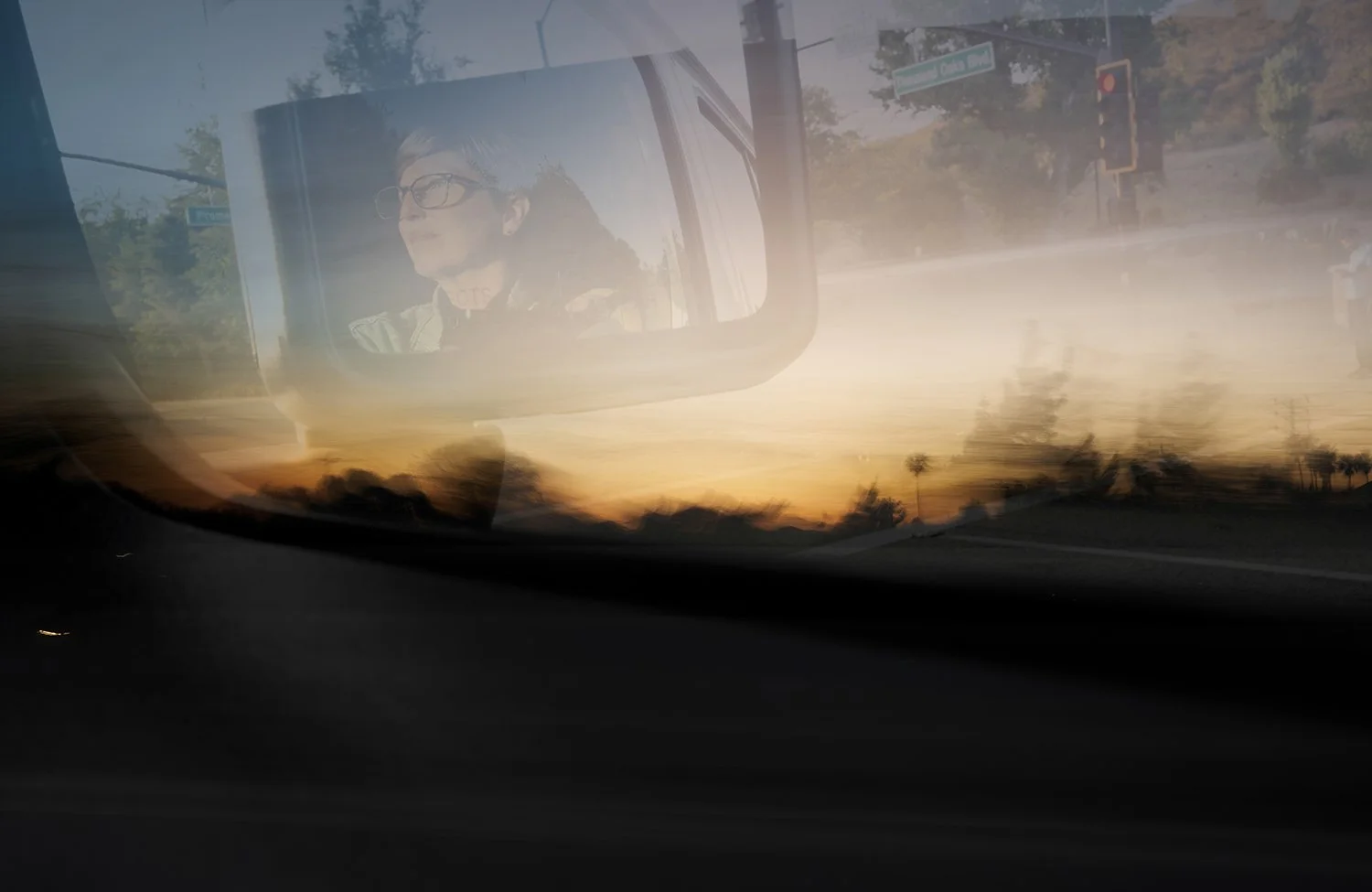  Chasing Sunsets 