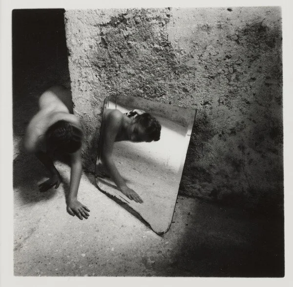 Francesca Woodman, Self-Deceit #1 , Rome Italie, 1978
