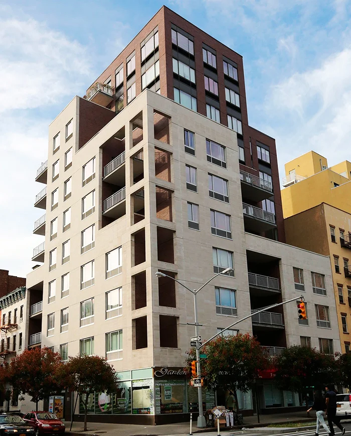 op-exterior-s.jpg