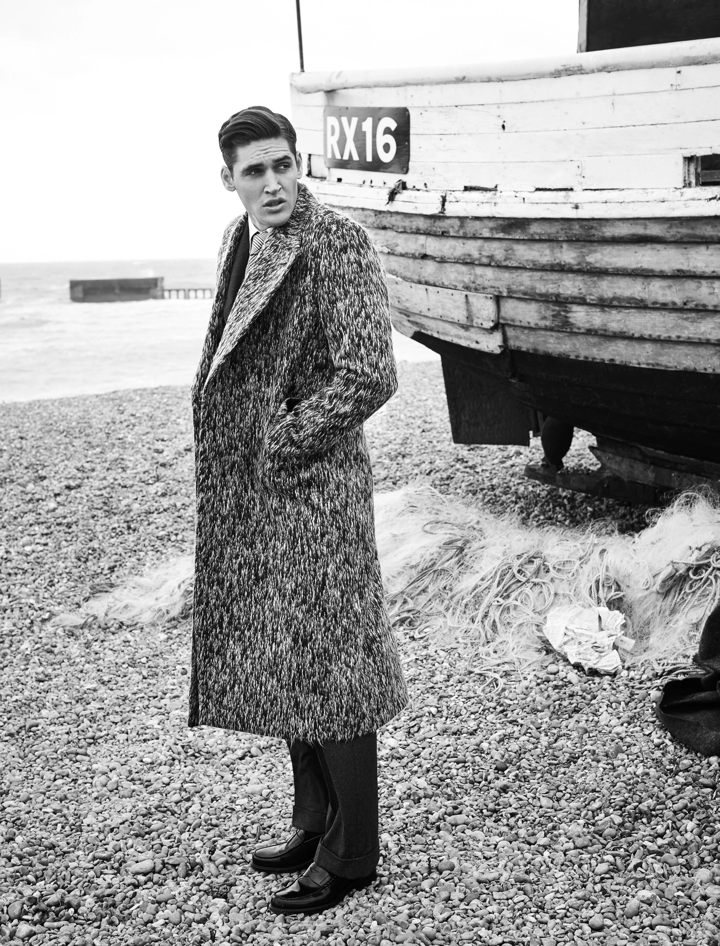 03_AugustMan_Business_Overseas.jpg