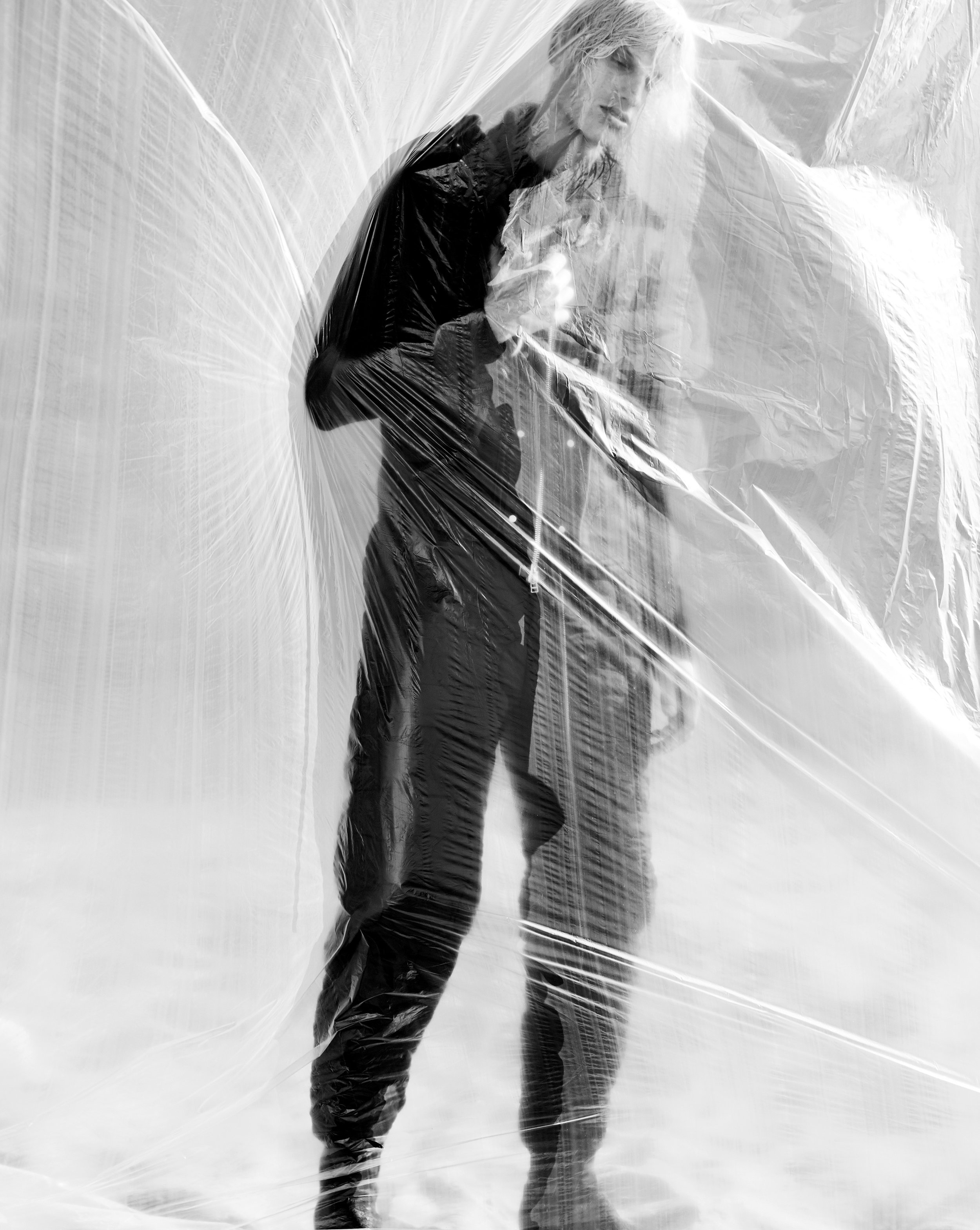 10_APOLLO_AW17_FLORIAN_RENNER_ADRIFT_FINAL.jpg