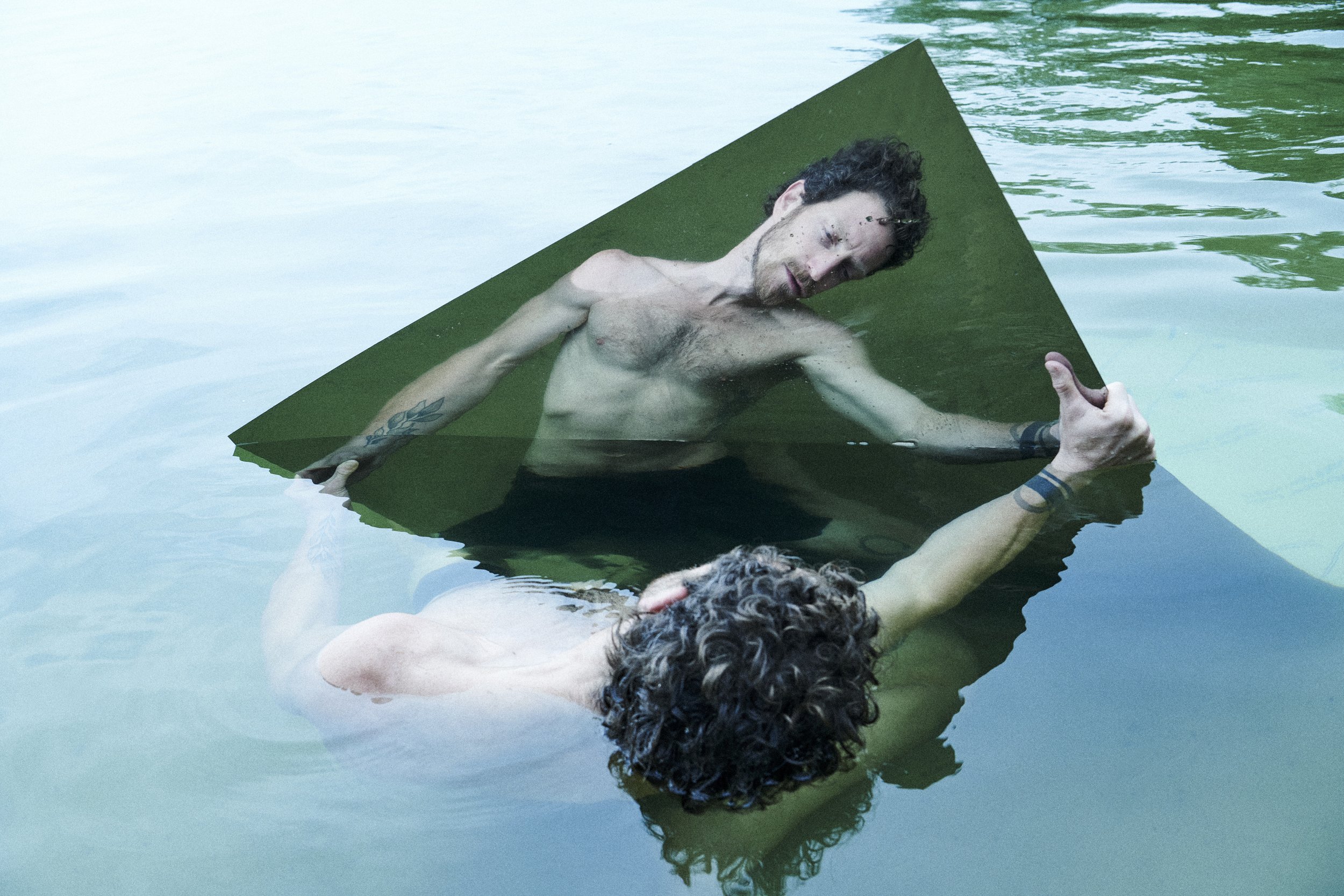 Iftach_Mirror_01_409 2.jpg