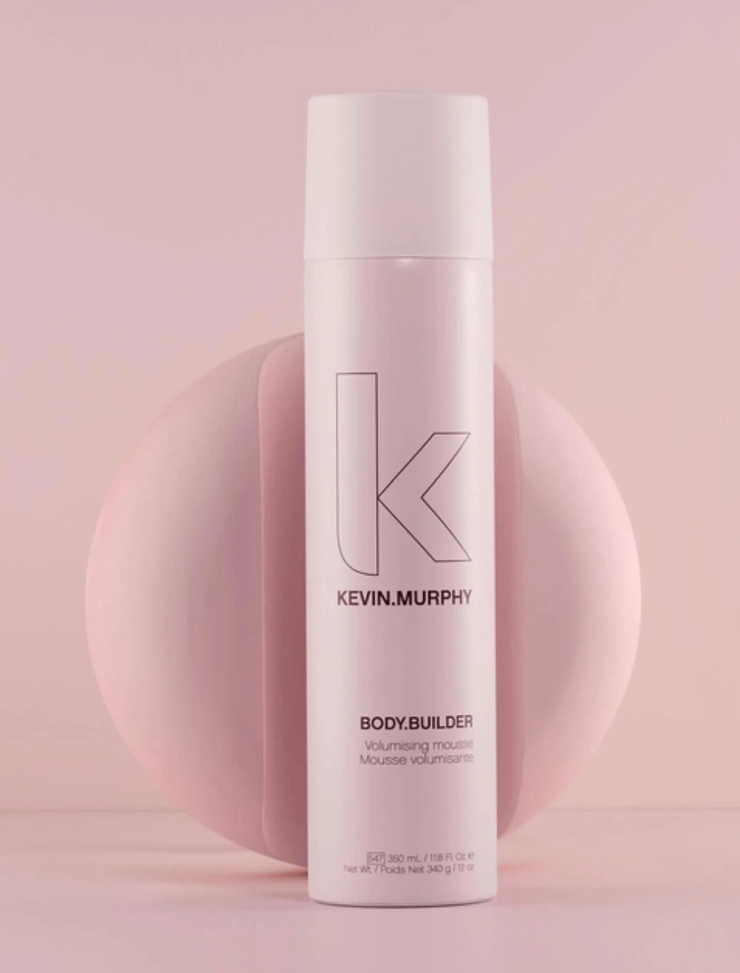 Never underestimate the power of a great mousse! ✨ BODY.BUILDER for when you want pillow like volume with a smooth finish #kevinmurphysalon #bauhausslc #slcstylist #slchair #slcsalon