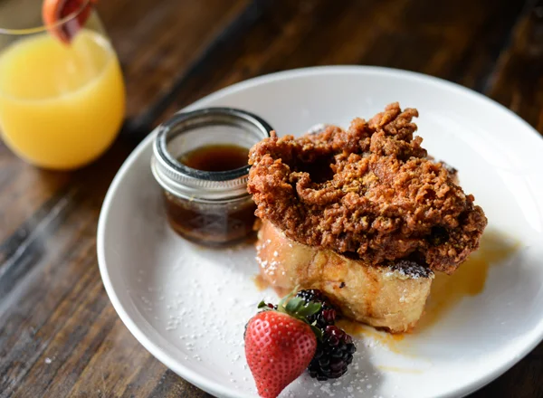 Party-Fowl-stuffed-french-toast.jpg