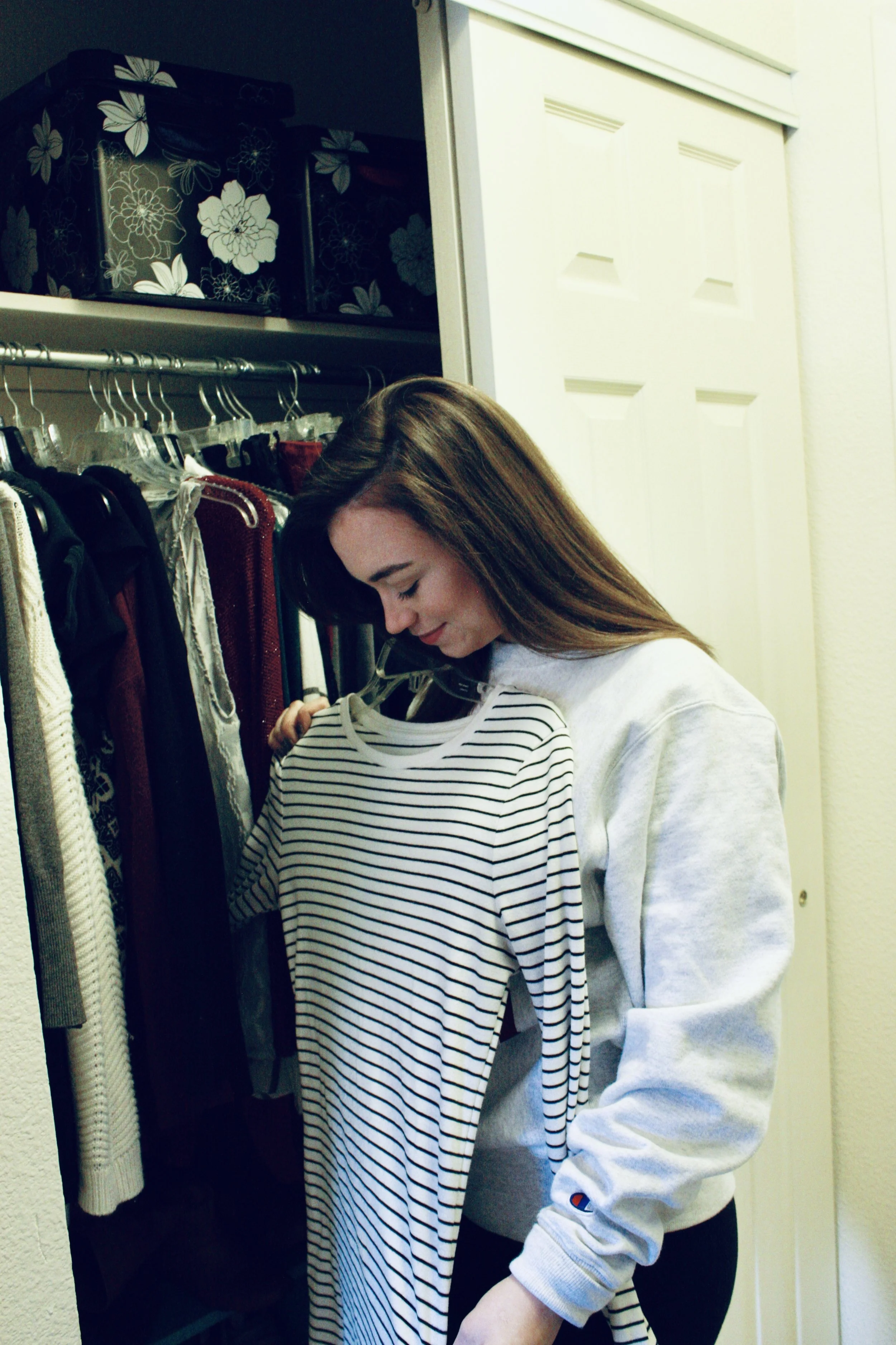 (I’ve put together a bonus resource at the end of this post that will help you take the first step towards a closet that makes getting ready a snap!)